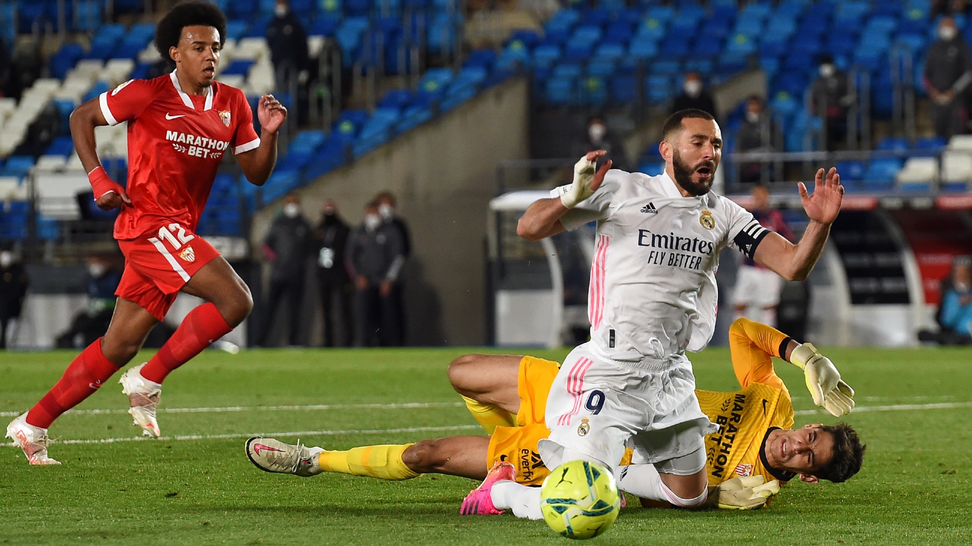 レアル マドリー セビージャと引き分けラ リーガ自力優勝のチャンスを逃す 首位アトレティコとは勝ち点2差 Goal Com レアル マドリー セビージャと引き分けラ リーガ自力優勝のチャンスを逃す 首位アトレティコとは勝ち点2差 Goal Com