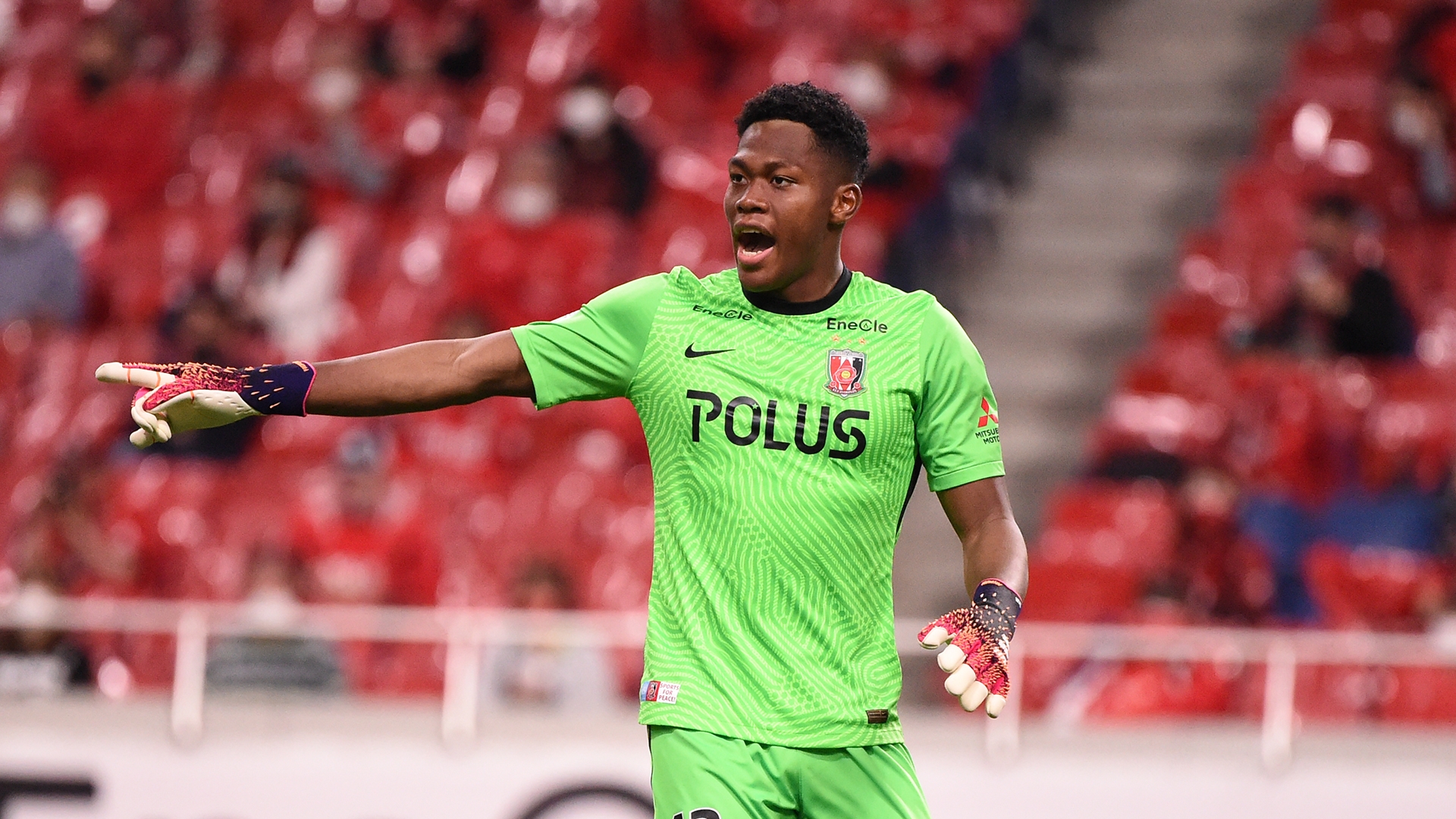 浦和レッズを担う 18歳の次世代型gk 鈴木彩艶 上の年代と混じったとき 縮こまっていても通用しない インタビュー前編 Goal Com 浦和レッズを担う 18歳の次世代型gk 鈴木彩艶 上の年代と混じったとき 縮こまっていても通用しない インタビュー前編 Goal Com