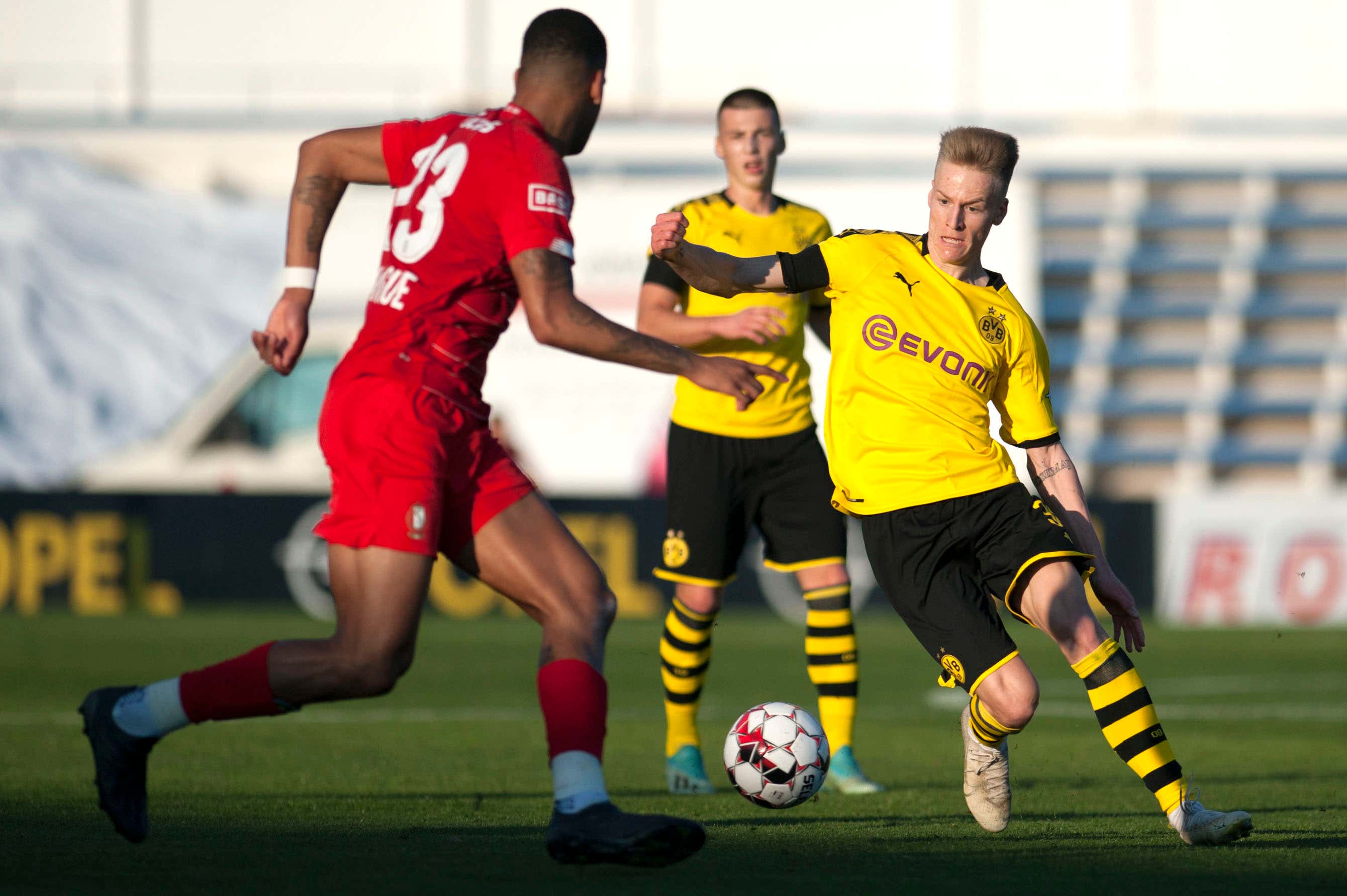 Chris Führich BVB Borussia Dortmund Standard Lüttich 07012020