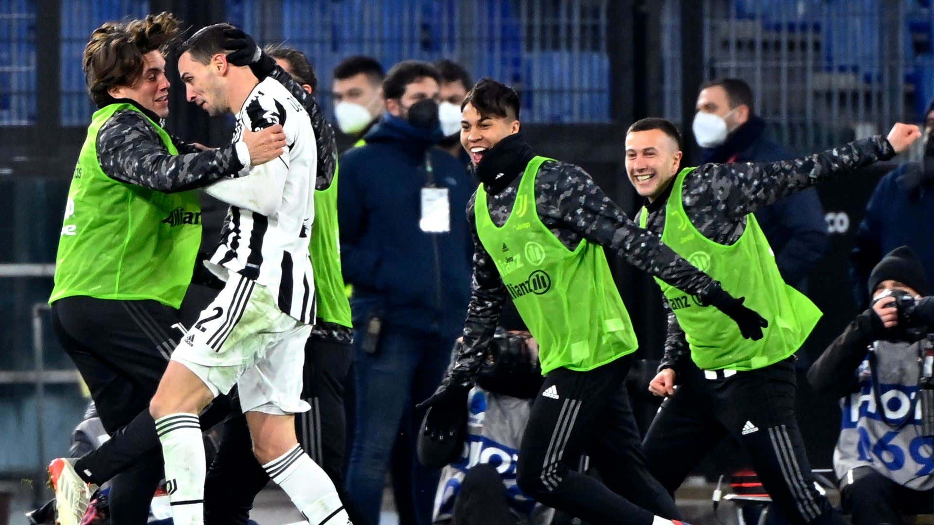 Juventus players celebrating Roma Juventus Serie A
