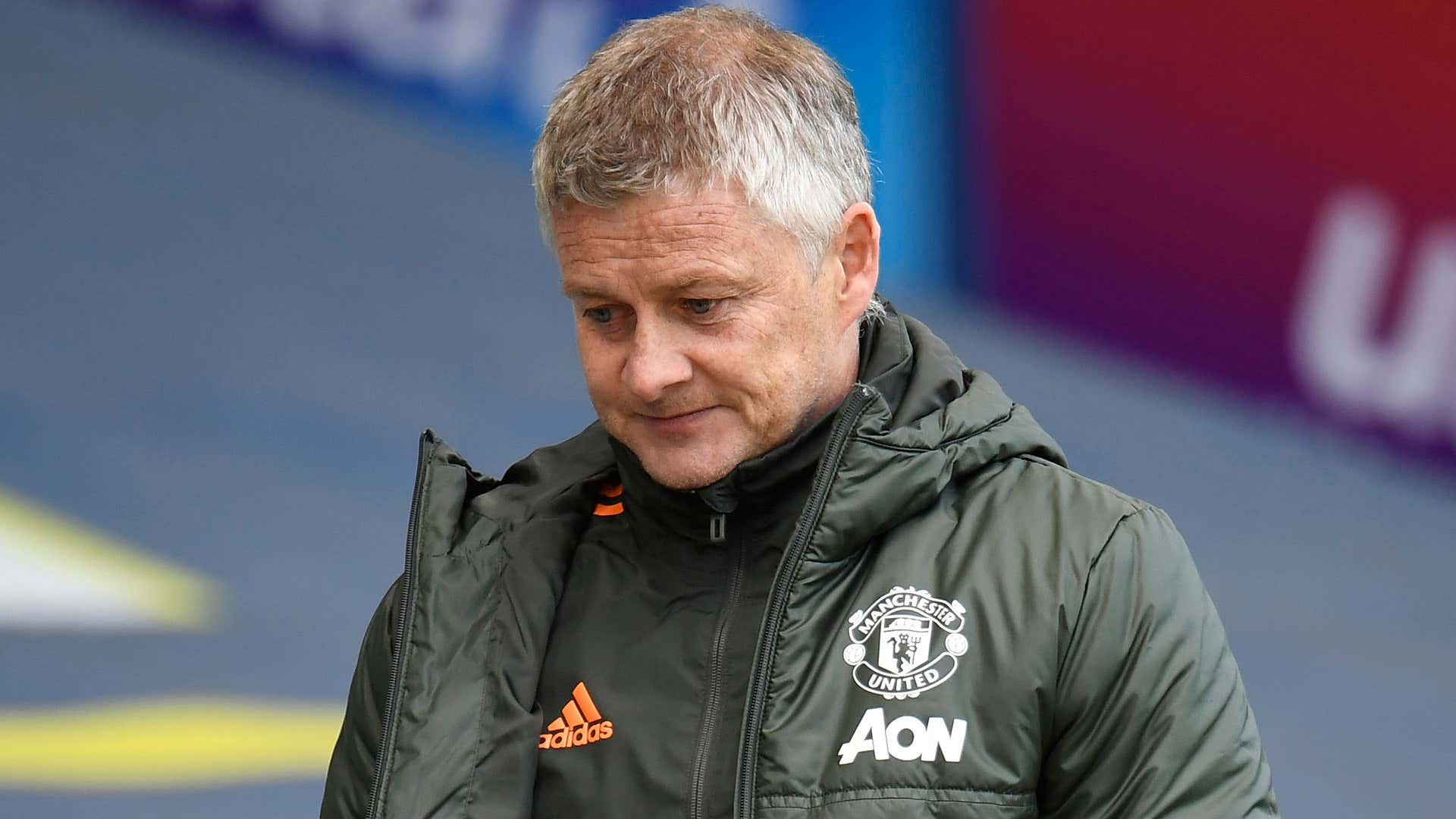 Solskjaer clinging on to Man Utd job