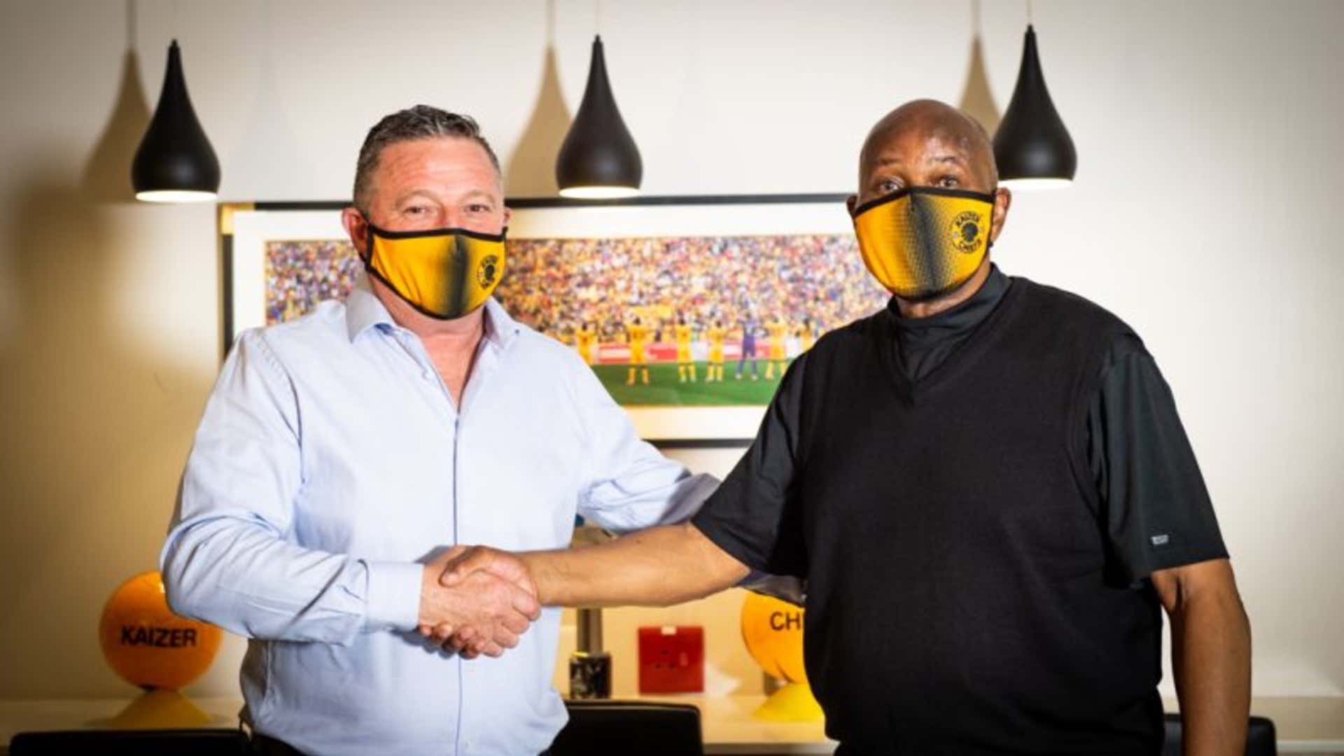 Gavin Hunt and Kaizer Motaung of Kaizer Chiefs