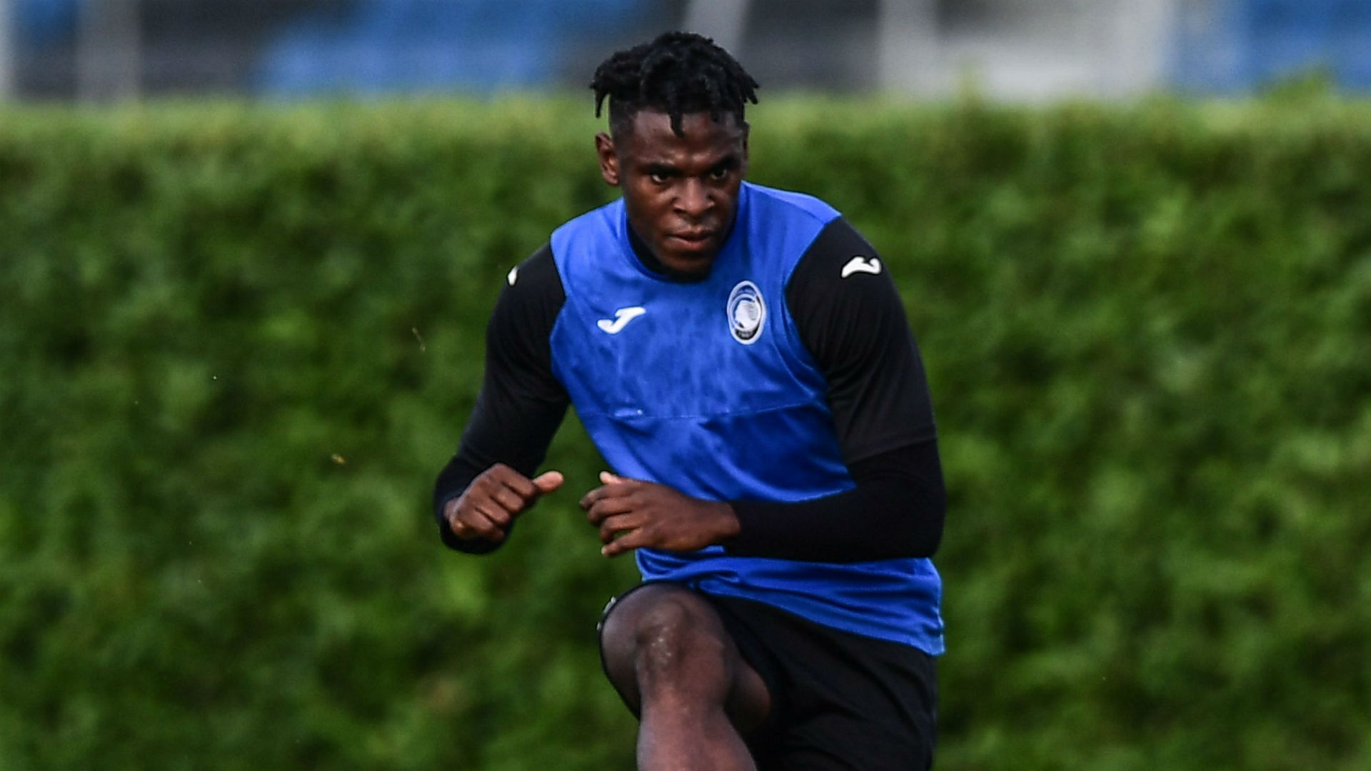 atalanta allarme zapata infortunio al ginocchio rischia un mese di stop goal com