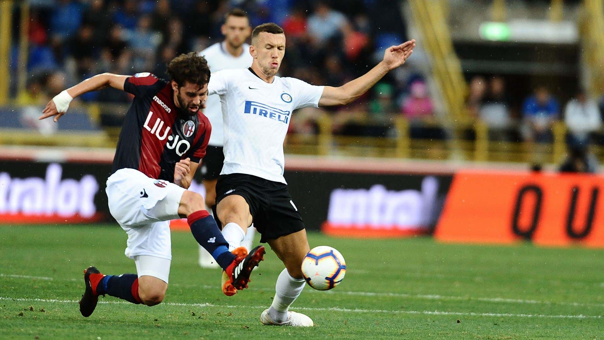 Andrea Poli Ivan Perisic Bologna Inter