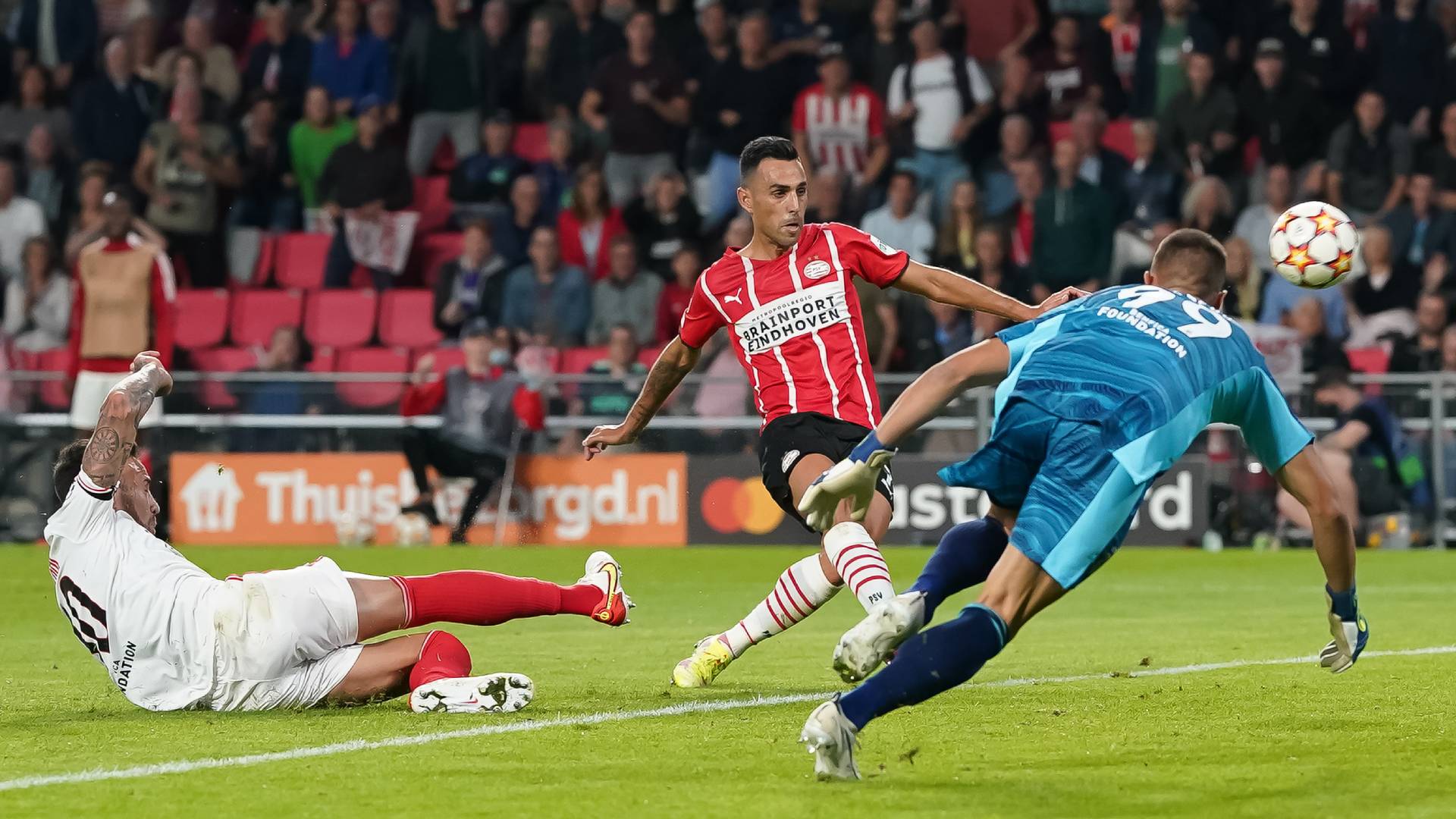 ベンフィカがpsvの猛攻をしのぎ切ってcl本戦出場 堂安律はベンチ入りも出場なし Psvはel本戦へ Goal Com