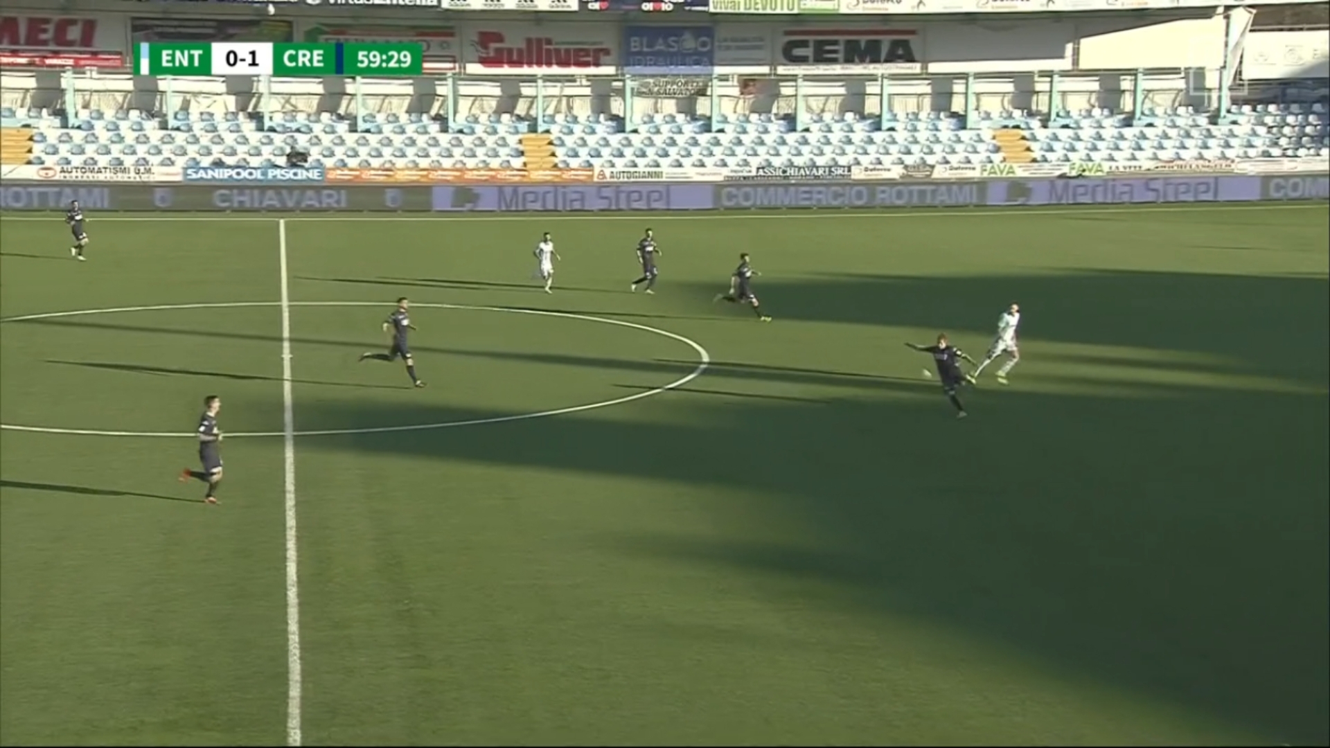castagnetti super goal da centrocampo in entella cremonese goal com