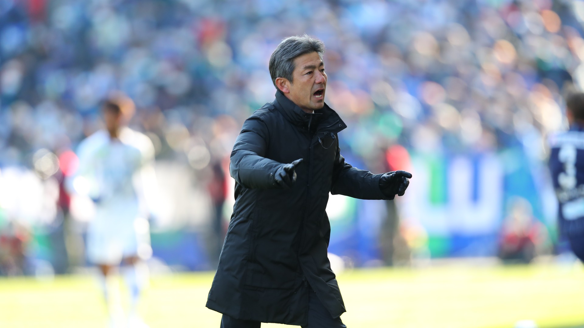 アビスパ福岡 就任1年目でj1昇格達成の長谷部茂利監督と契約を更新 Goal Com アビスパ福岡 就任1年目でj1昇格達成の長谷部茂利監督と契約を更新 Goal Com