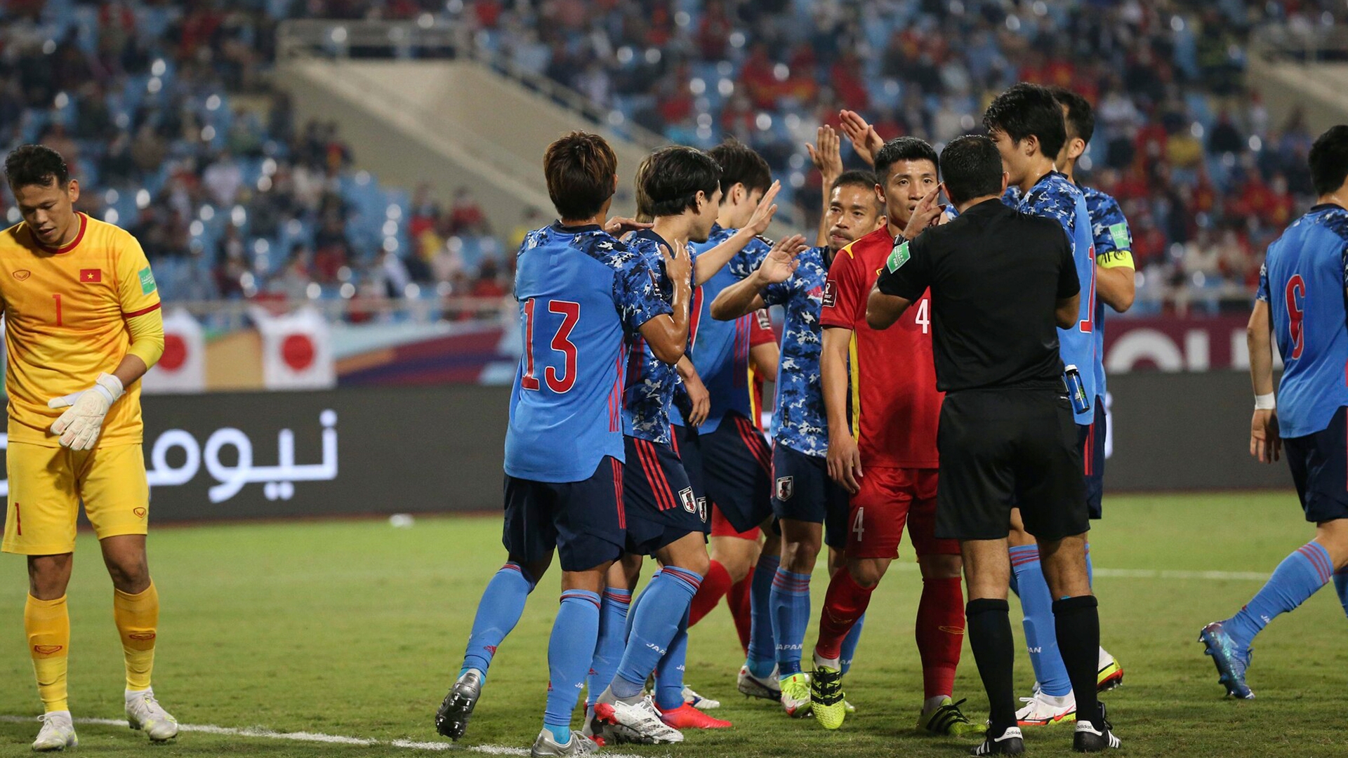 日本代表がベトナムに勝利 最終予選初の連勝で上位2チームに肉薄 Goal Com 日本代表がベトナムに勝利 最終予選初の連勝で上位2チームに肉薄 Goal Com