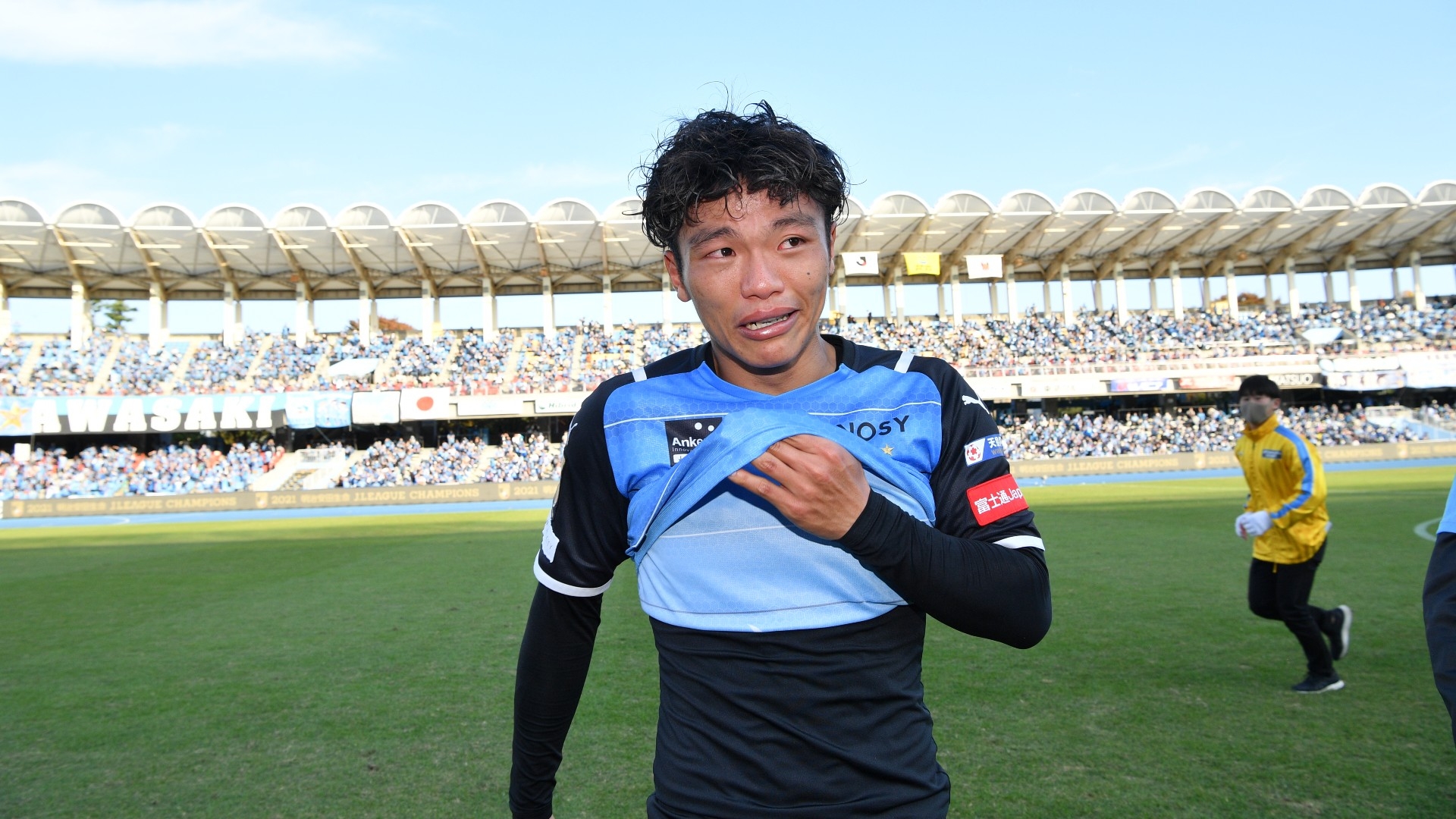 川崎f去る旗手怜央が感謝の言葉 フロンターレを選んでいなければ 大卒2年目の選手がこれだけの経験をすることはできなかった Goal Com