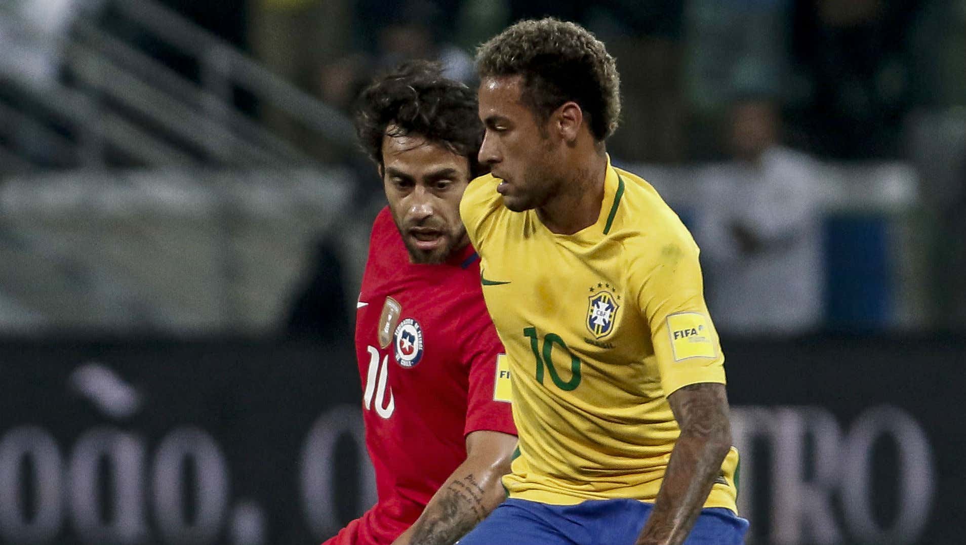 101017 Brasil Chile Neymar Jorge Valdivia WCQ