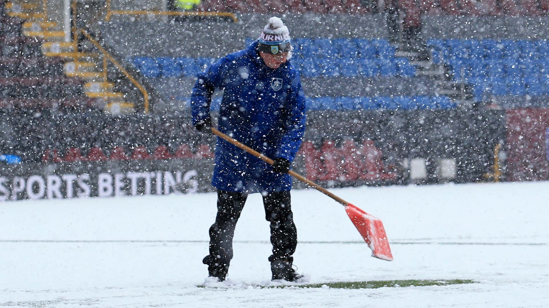 tottenham s clash with burnley postponed due to heavy snow goal com