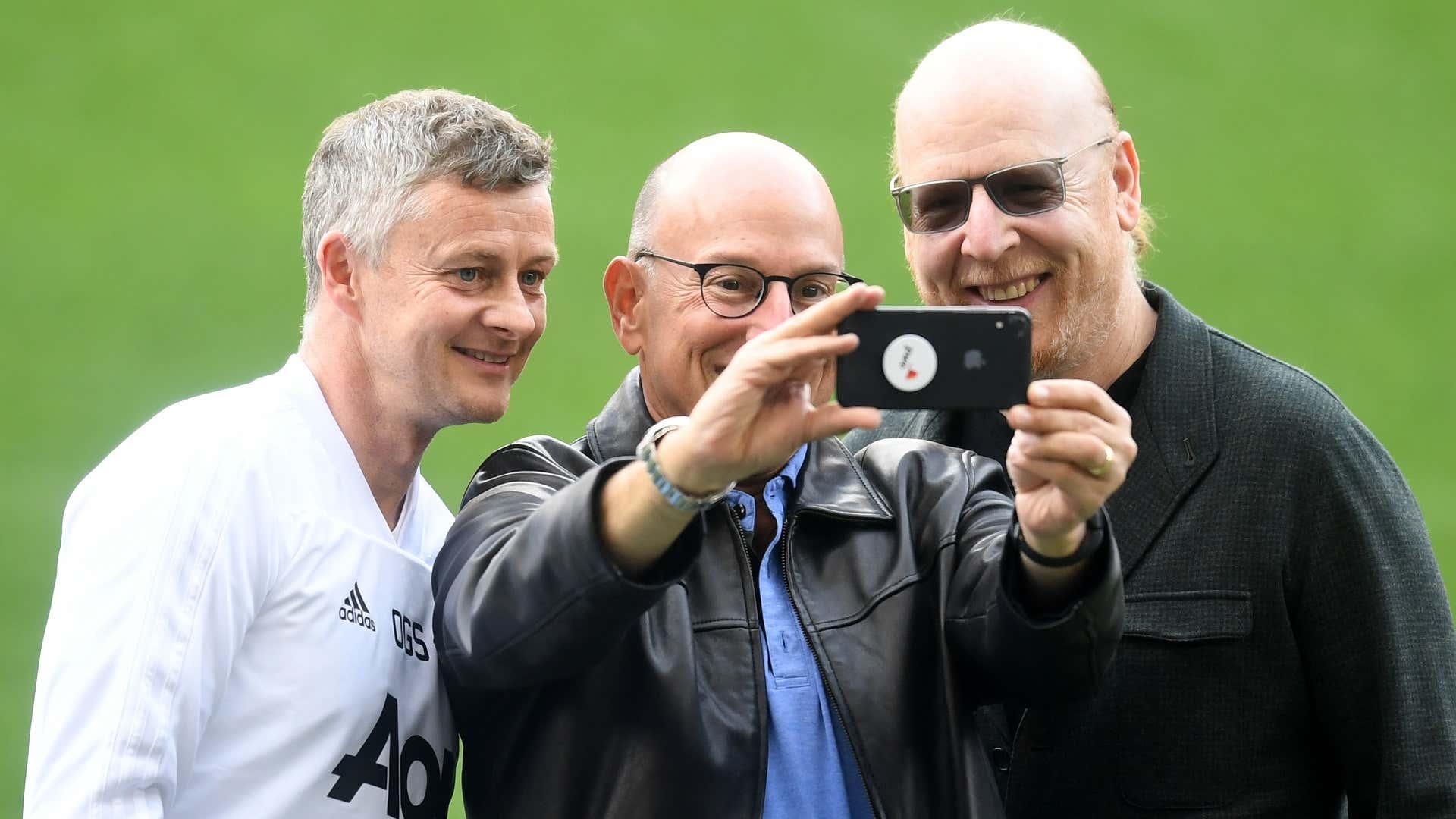 Ole Gunnar Solskjaer Avram Glazer Joel Glazer Manchester United