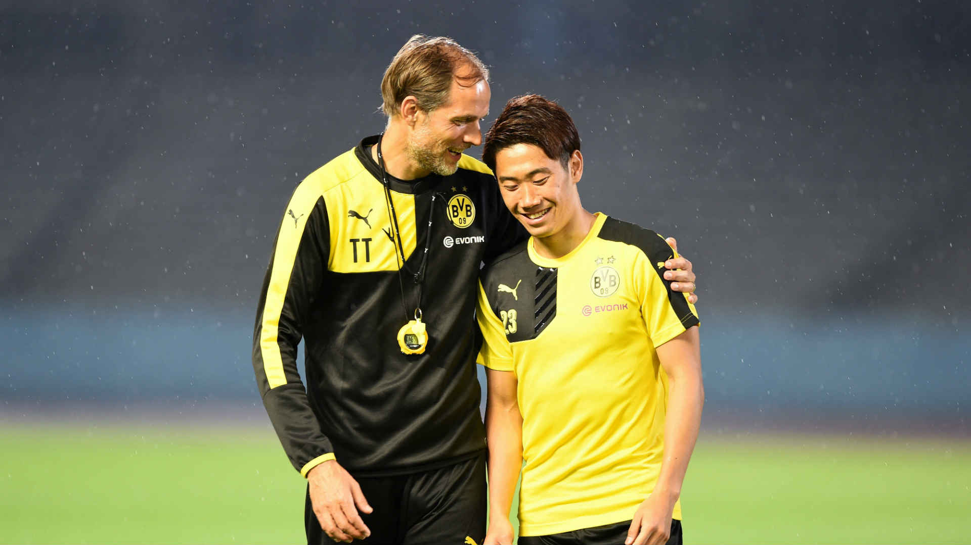 香川真司のバス爆破事件ブログにトゥヘル監督が涙 Dfbポカール決勝後に明かす Goal Com 香川真司のバス爆破事件ブログにトゥヘル監督が涙 Dfbポカール決勝後に明かす Goal Com