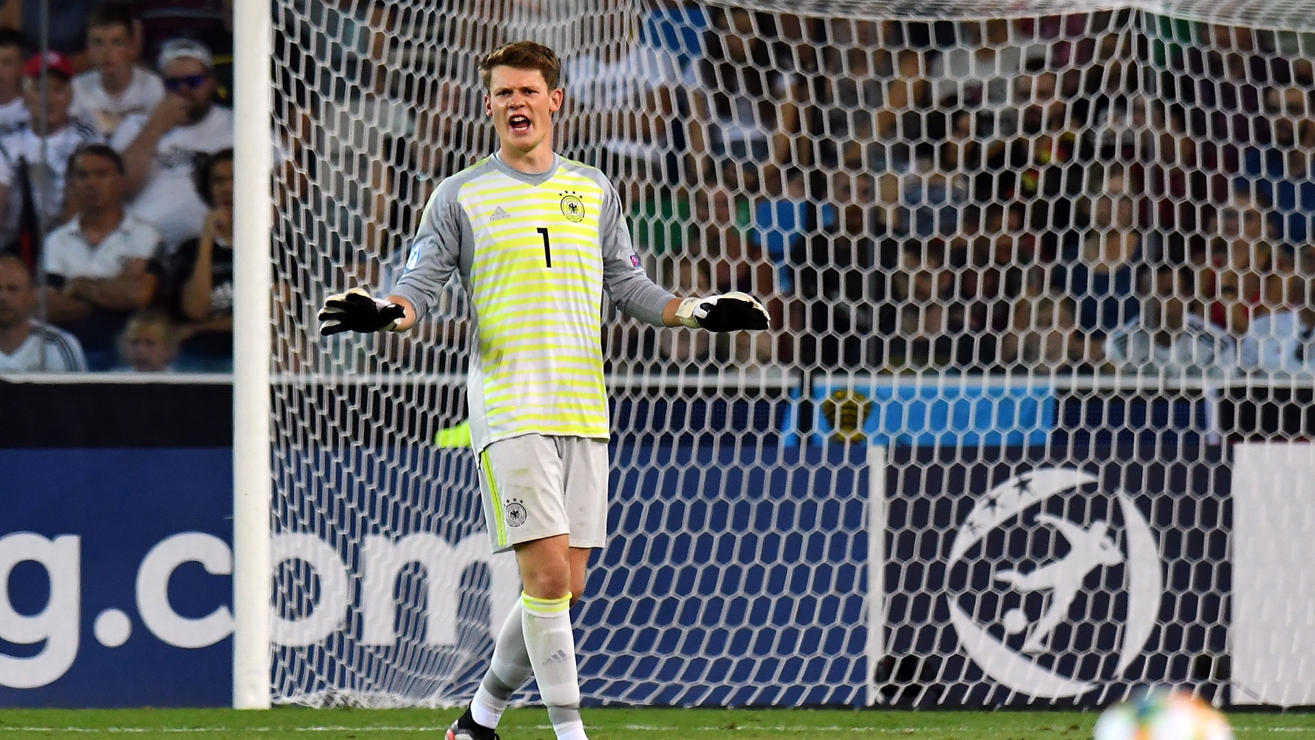 ニューベルとは何者 スポットライトが当たり始めたu 21ドイツ代表gkは ノイアー2世 か Goal Com ニューベルとは何者 スポットライトが当たり始めたu 21ドイツ代表gkは ノイアー2世 か Goal Com