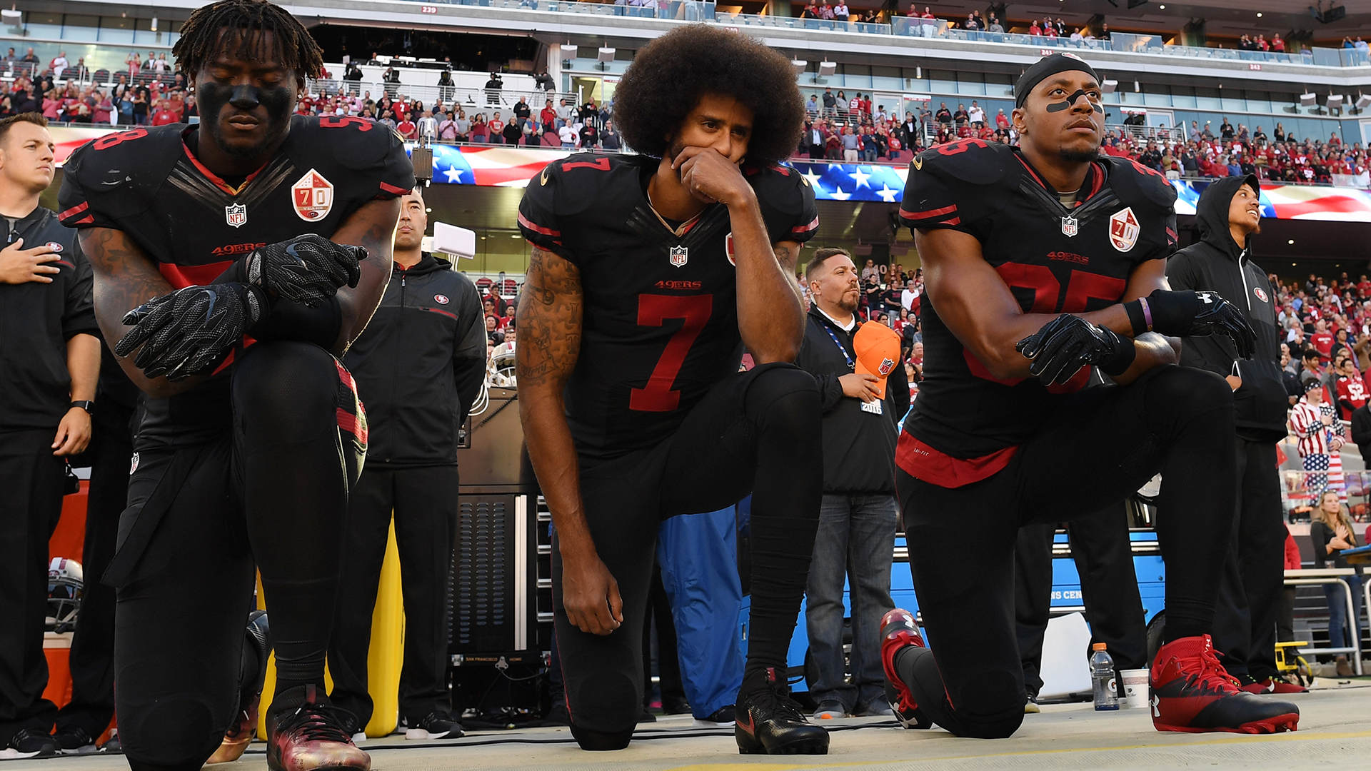 Why Do Footballers Kneel Before A Match What Taking The Knee Means In Sport Goal Com