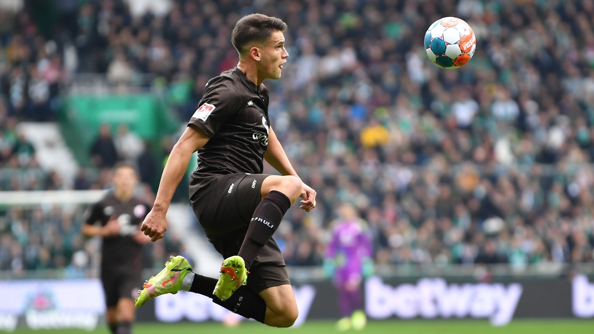 Holstein Kiel Vs St Pauli Heute Live Sehen Tv Live Stream Und Live Ticker Die Ubertragung Der 2 Bundesliga Goal Com