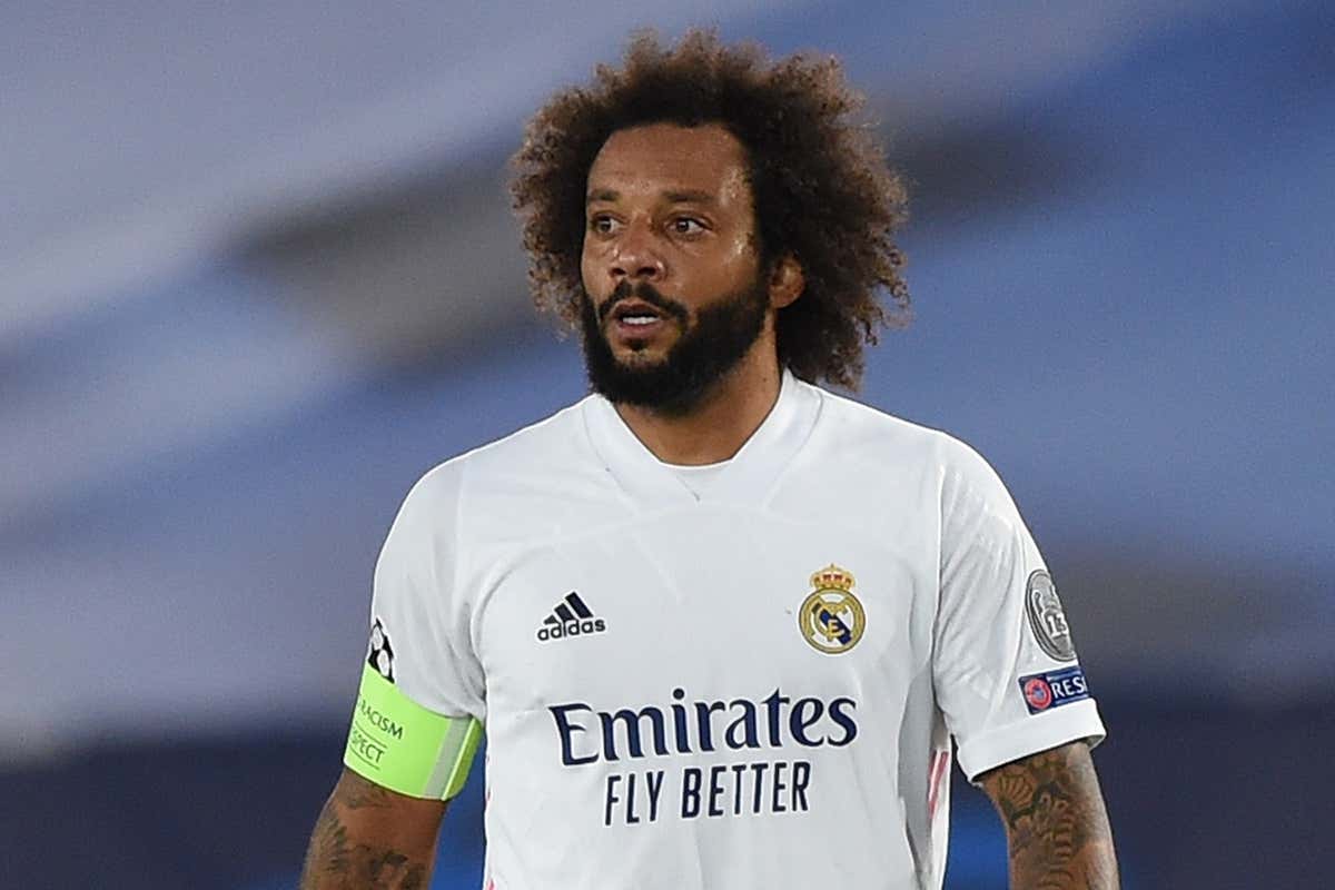 レアル マドリー新主将マルセロ 親善試合で批判浴びる 西紙 いつも通りのプレー キャプテンマークも奇跡は起こせない Goal Com レアル マドリー新主将マルセロ 親善試合で批判浴びる 西紙 いつも通りのプレー キャプテンマークも奇跡は起こせない Goal Com