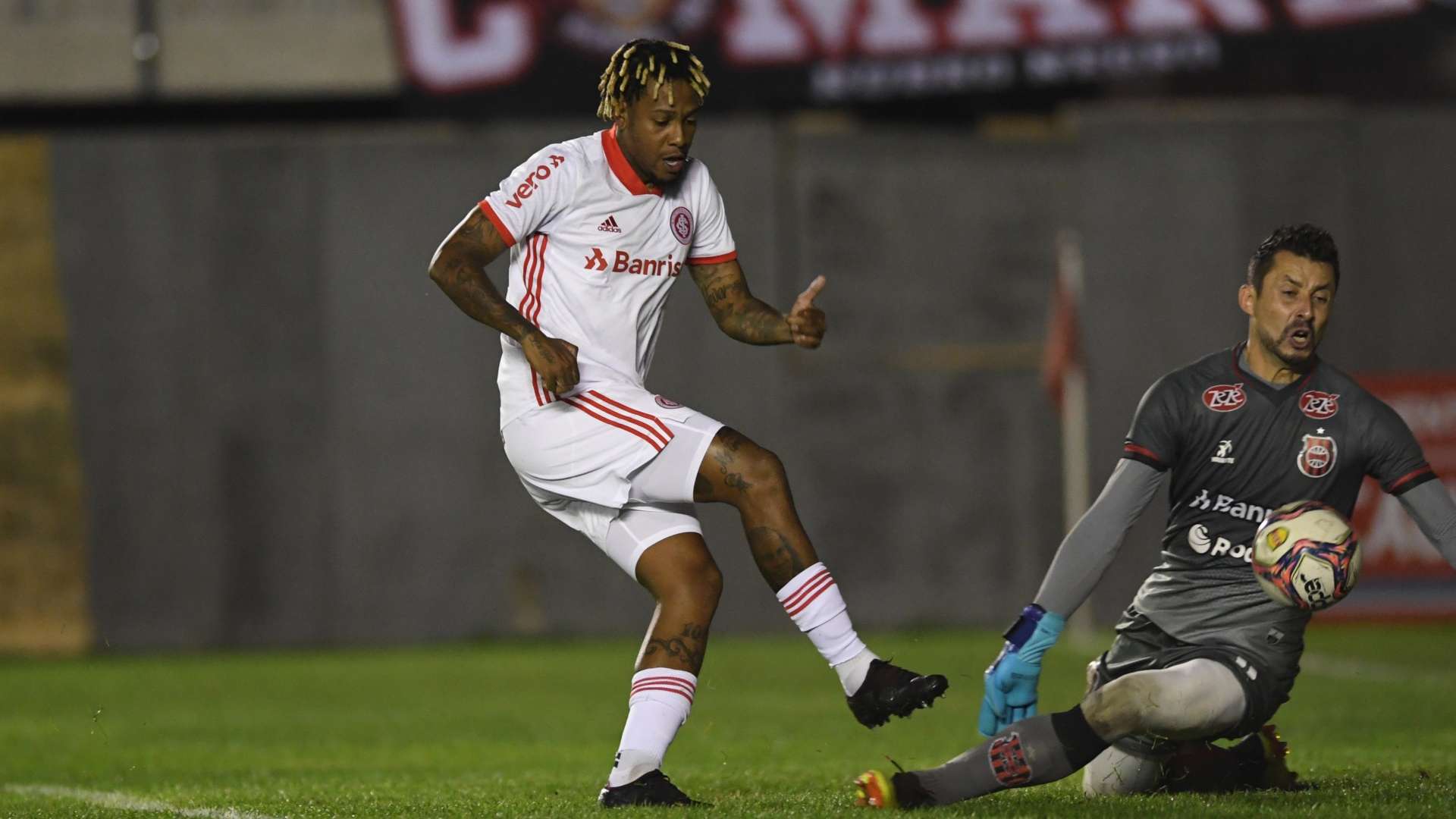 Abel Hernández Internacional