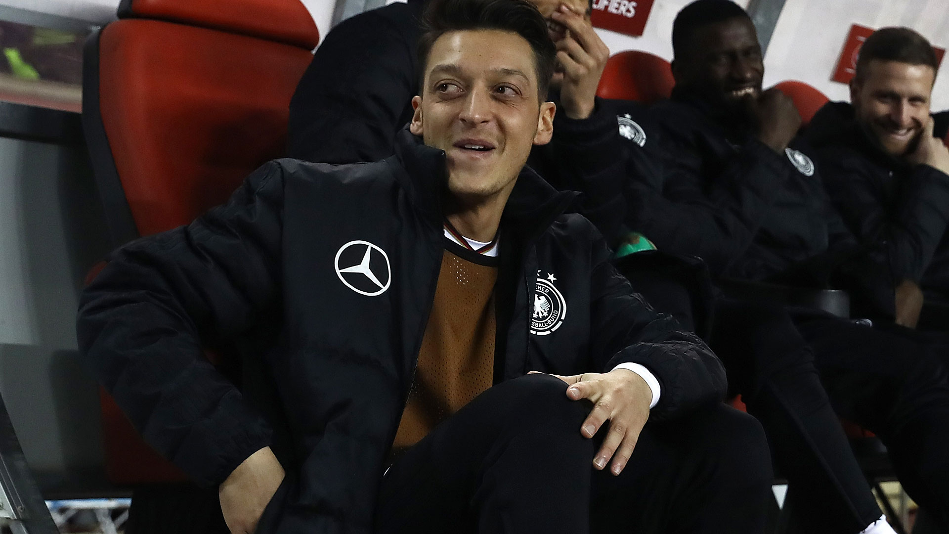 wie reich ist der deutsche mesut ozil vom fc arsenal goal com