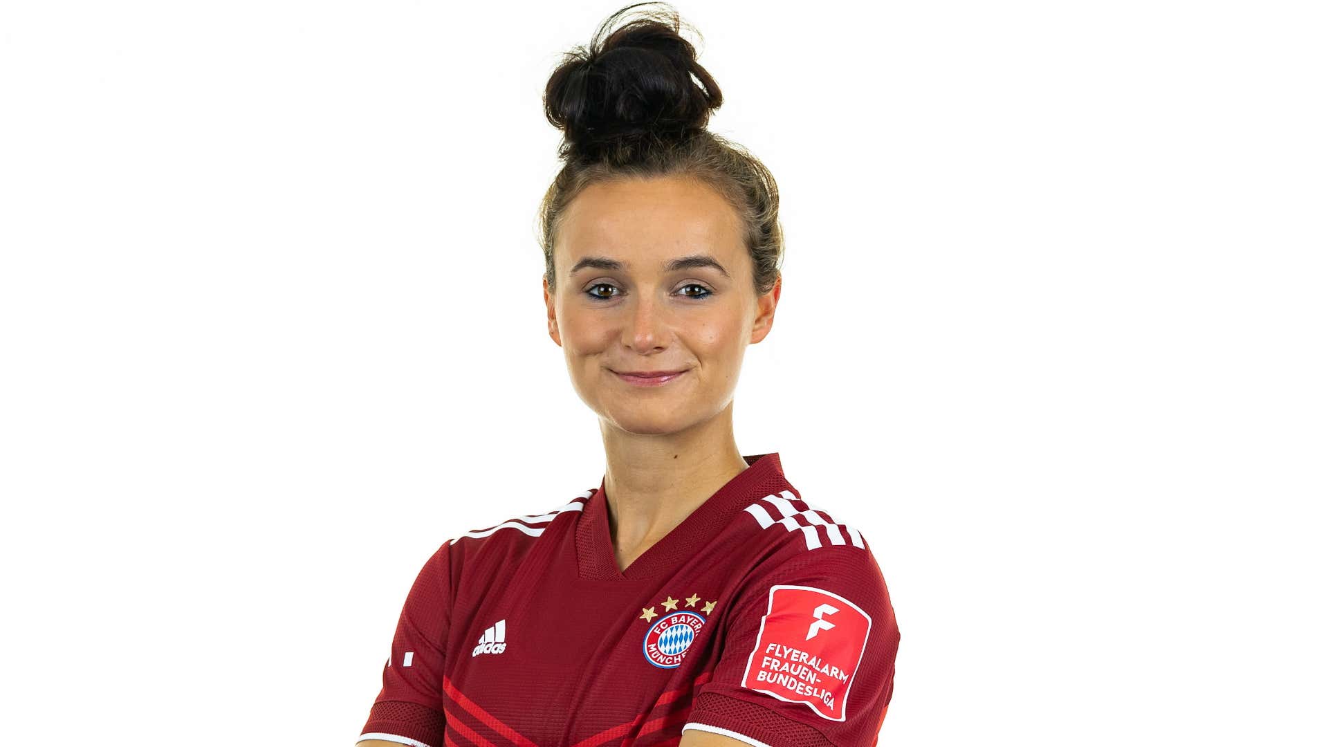 Lena Magull Bayern Munich Goal 50 SLIDELIST