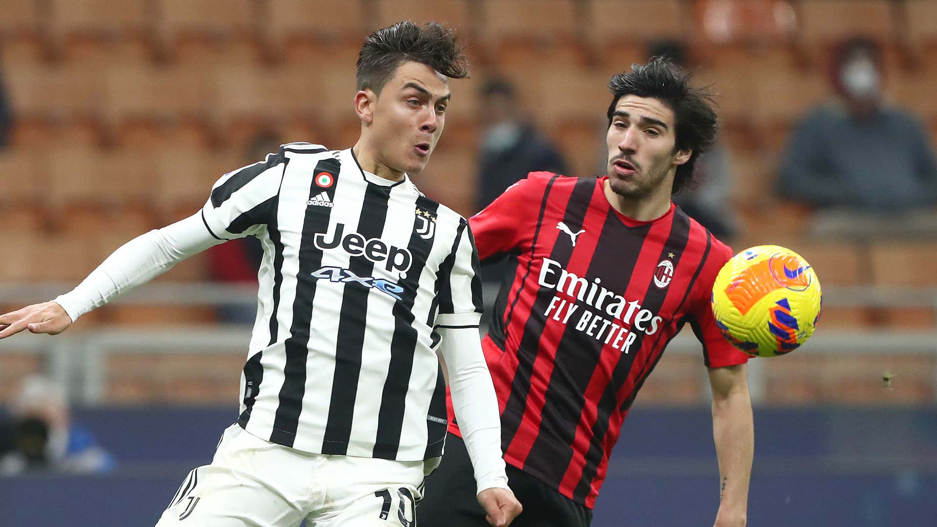 ミランとユヴェントスの名門対決はスコアレスドロー イブラヒモヴィッチは負傷交代 Goal Com ミランとユヴェントスの名門対決はスコアレスドロー イブラヒモヴィッチは負傷交代 Goal Com