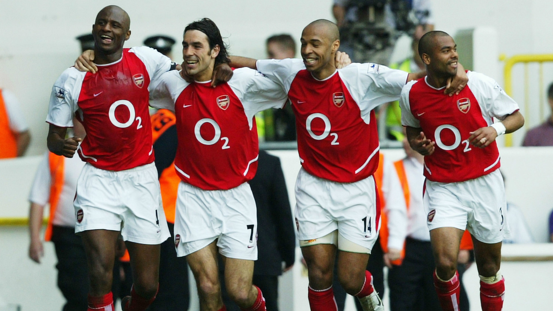 arsenal invincibles how wenger s 2003 04 gunners went a season without defeat goal com