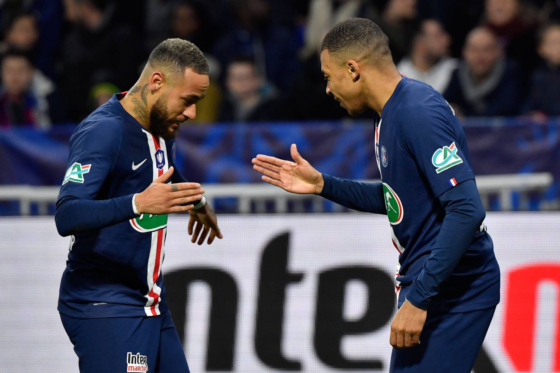 ネイマール ムバッペそろい踏み Psg リヨンとの荒れた一戦を5発で制し決勝進出 クープ ドゥ フランス Goal Com ネイマール ムバッペそろい踏み Psg リヨンとの荒れた一戦を5発で制し決勝進出 クープ ドゥ フランス Goal Com
