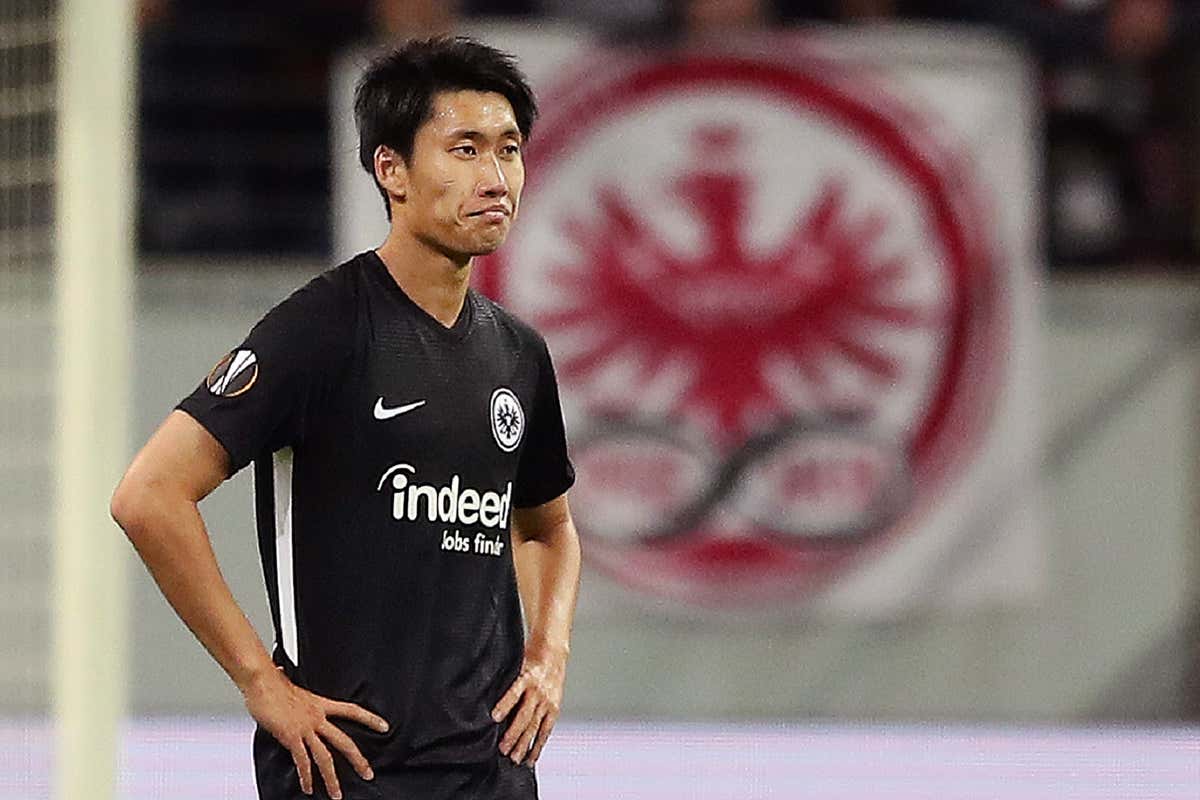 フランクフルトと契約交渉難航の鎌田大地に地元メディア 今夏放出もやむを得ないが Goal Com フランクフルトと契約交渉難航の鎌田大地に地元メディア 今夏放出もやむを得ないが Goal Com