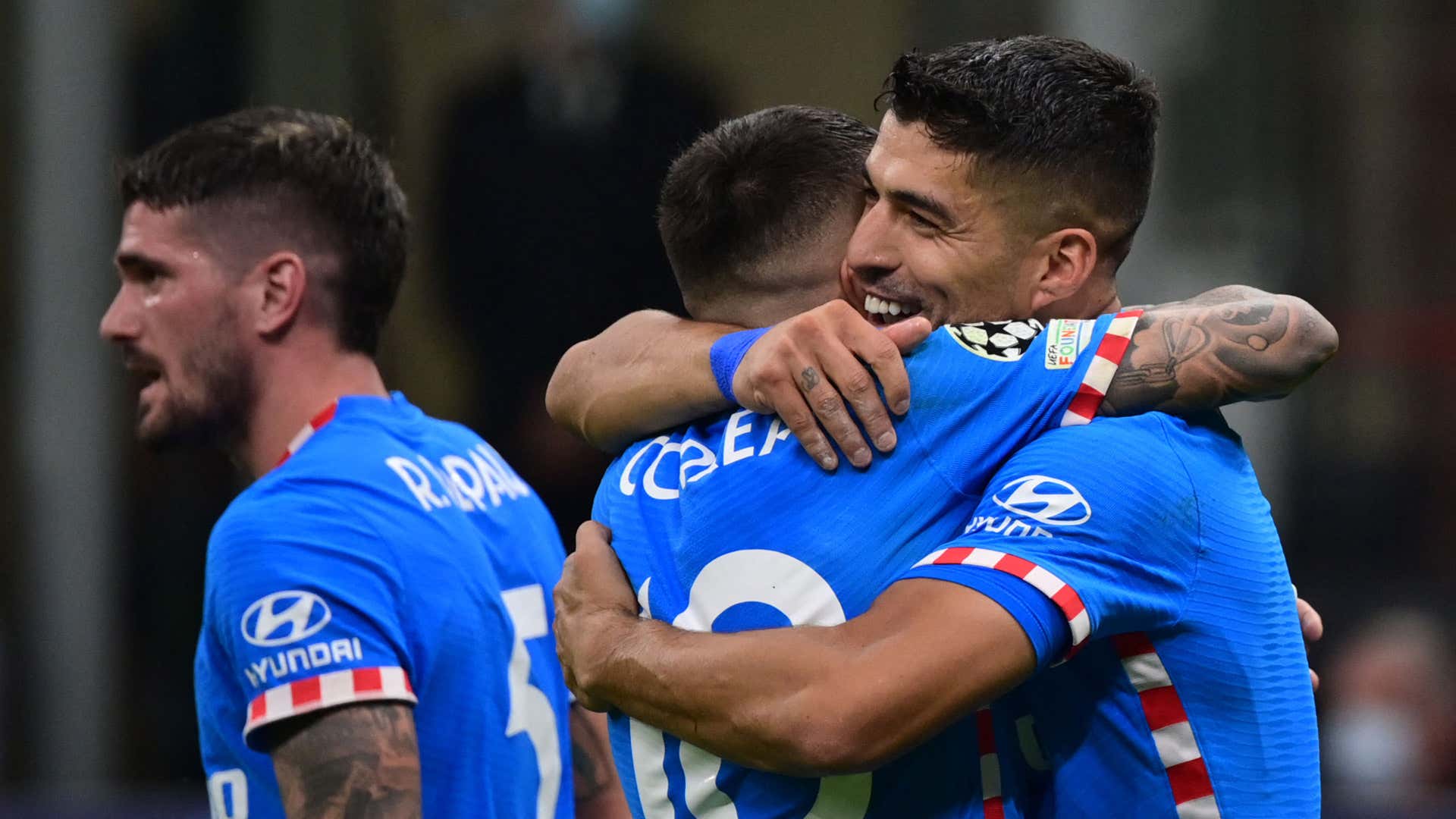 アトレティコ アディショナルタイムのpk弾で劇的逆転勝利 10人のミランは2連敗 Goal Com アトレティコ アディショナルタイムのpk弾で劇的逆転勝利 10人のミランは2連敗 Goal Com