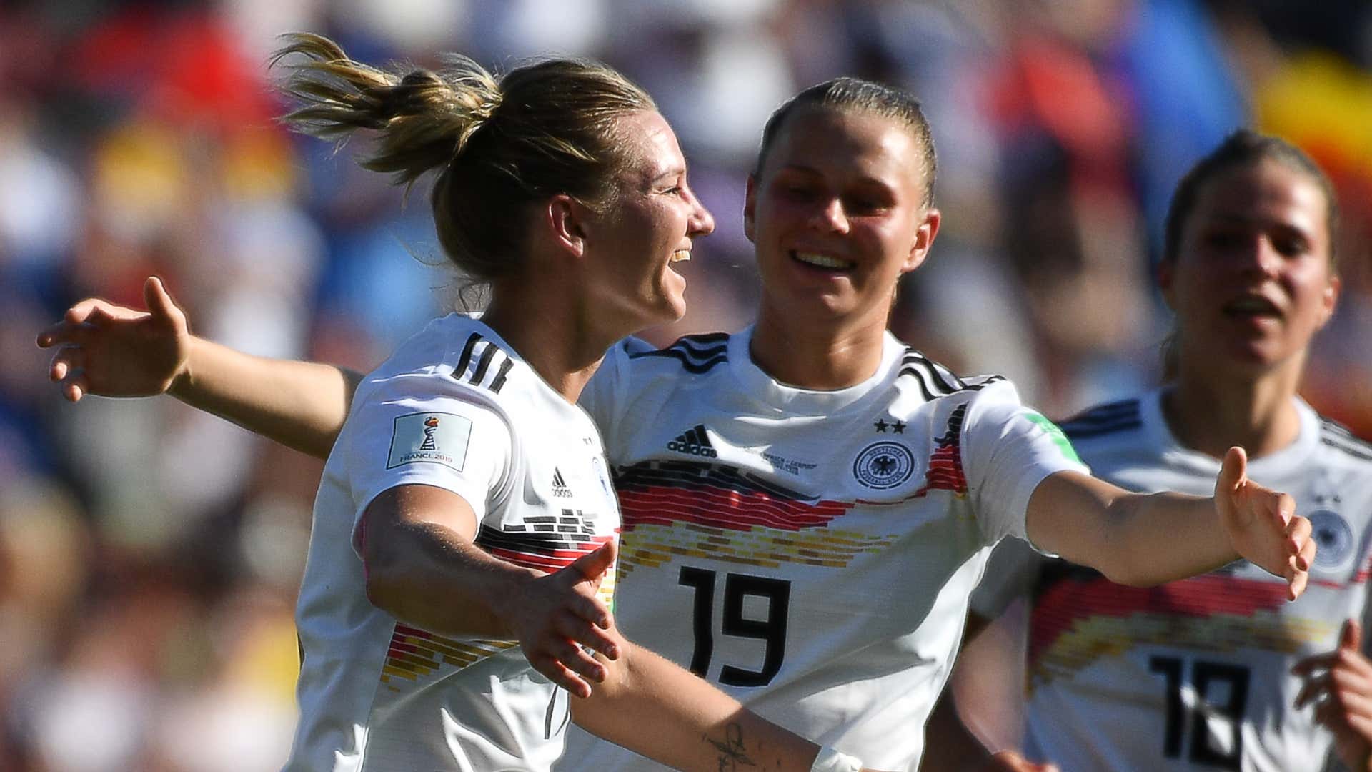 Germany women celebrate vs South Africa