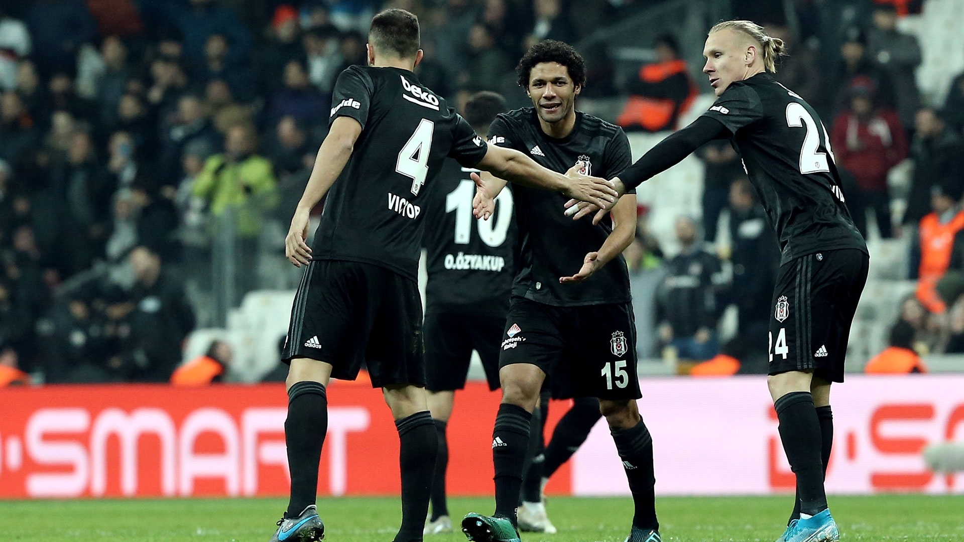 Besiktas In Kadrosunda Kac Yabanci Oyuncu Var Goal Com