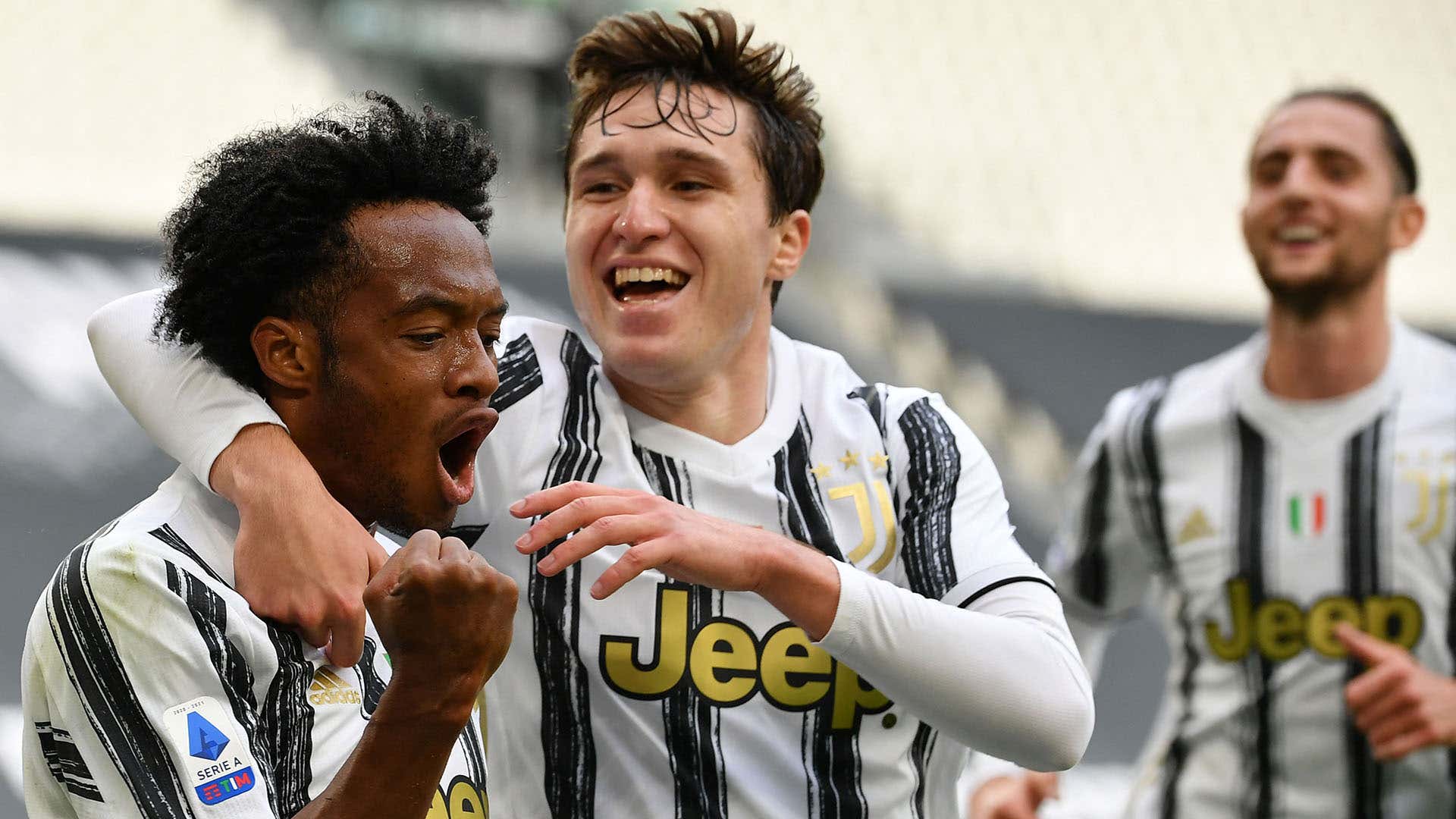 Juan Cuadrado Federico Chiesa Juventus 2020-21