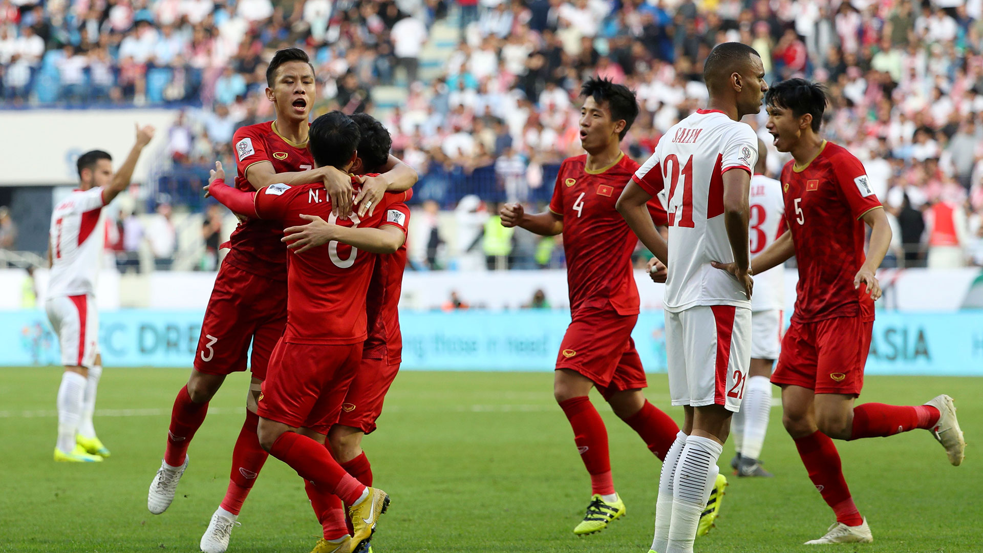 森保ジャパン サウジに勝利なら準々決勝でベトナムと激突 ヨルダンとのpk戦の死闘を制して8強 Goal Com 森保ジャパン サウジに勝利なら準々決勝でベトナムと激突 ヨルダンとのpk戦の死闘を制して8強 Goal Com