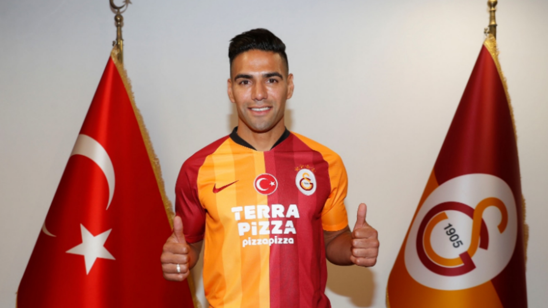 Galatasaray In 2019 2020 Sezonu Transferleri Gelenler Gidenler Goal Com