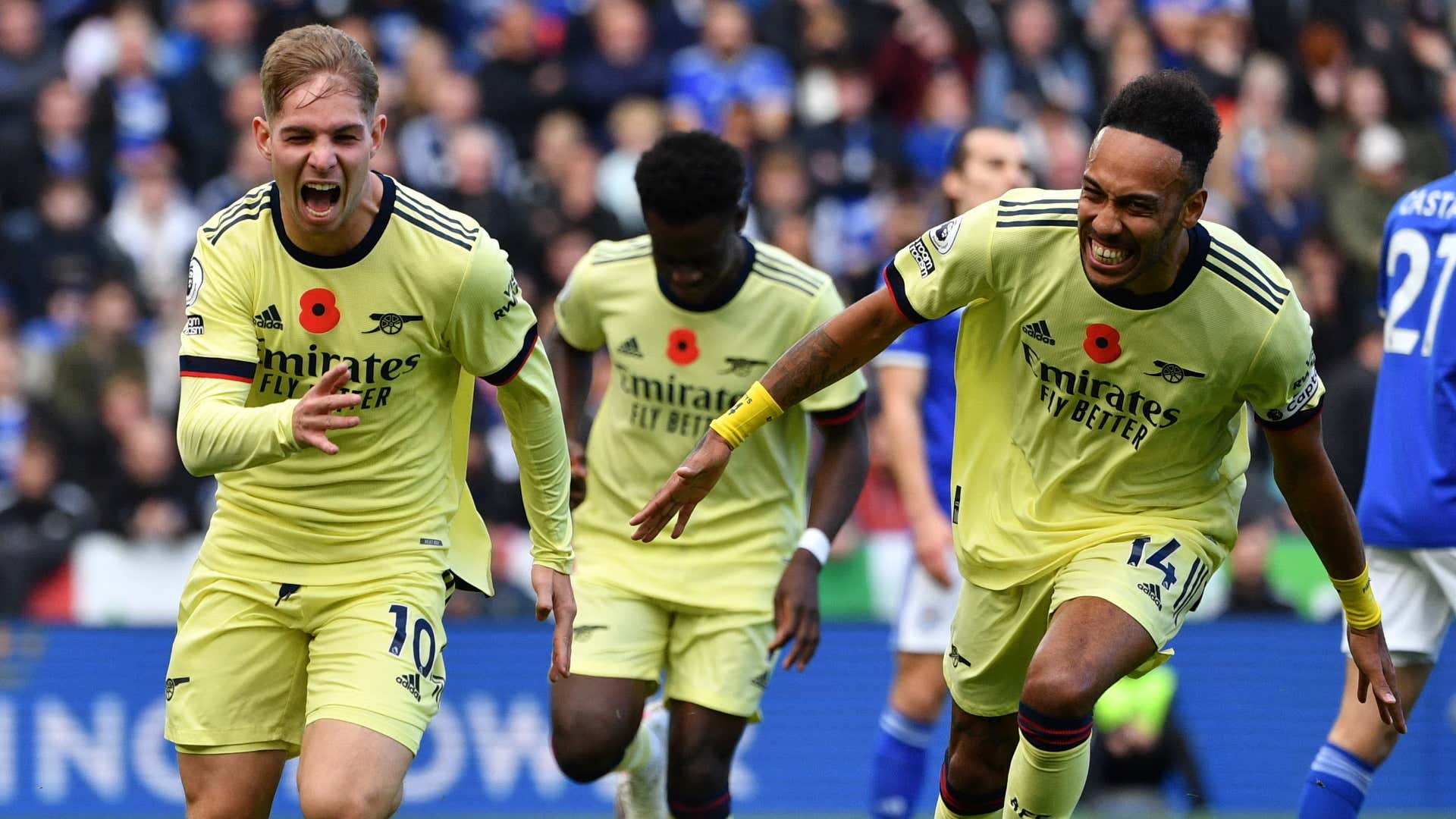 Arsenal celebrate Emile Smith Rowe goal at Leicester 2021-22
