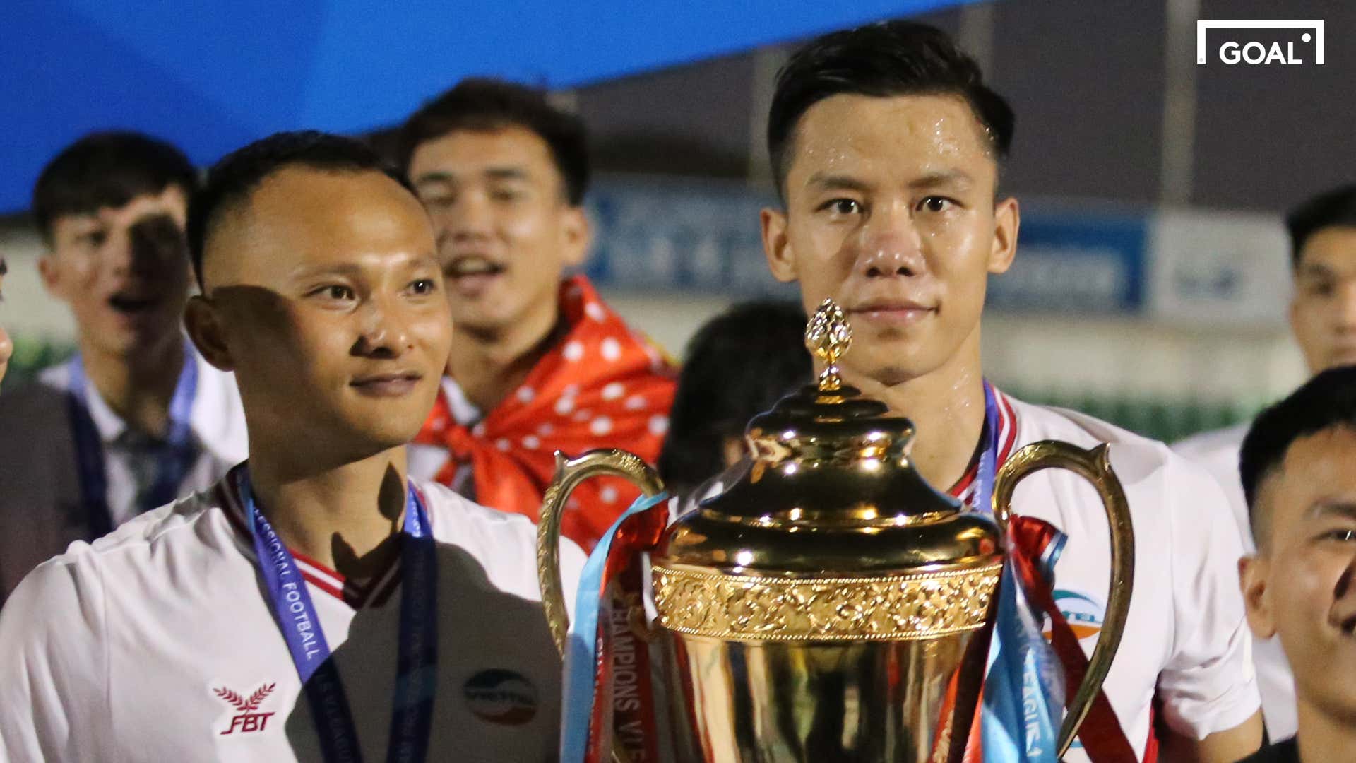 Nguyen Trong Hoang Que Ngoc Hai 2020 V.League Viettel