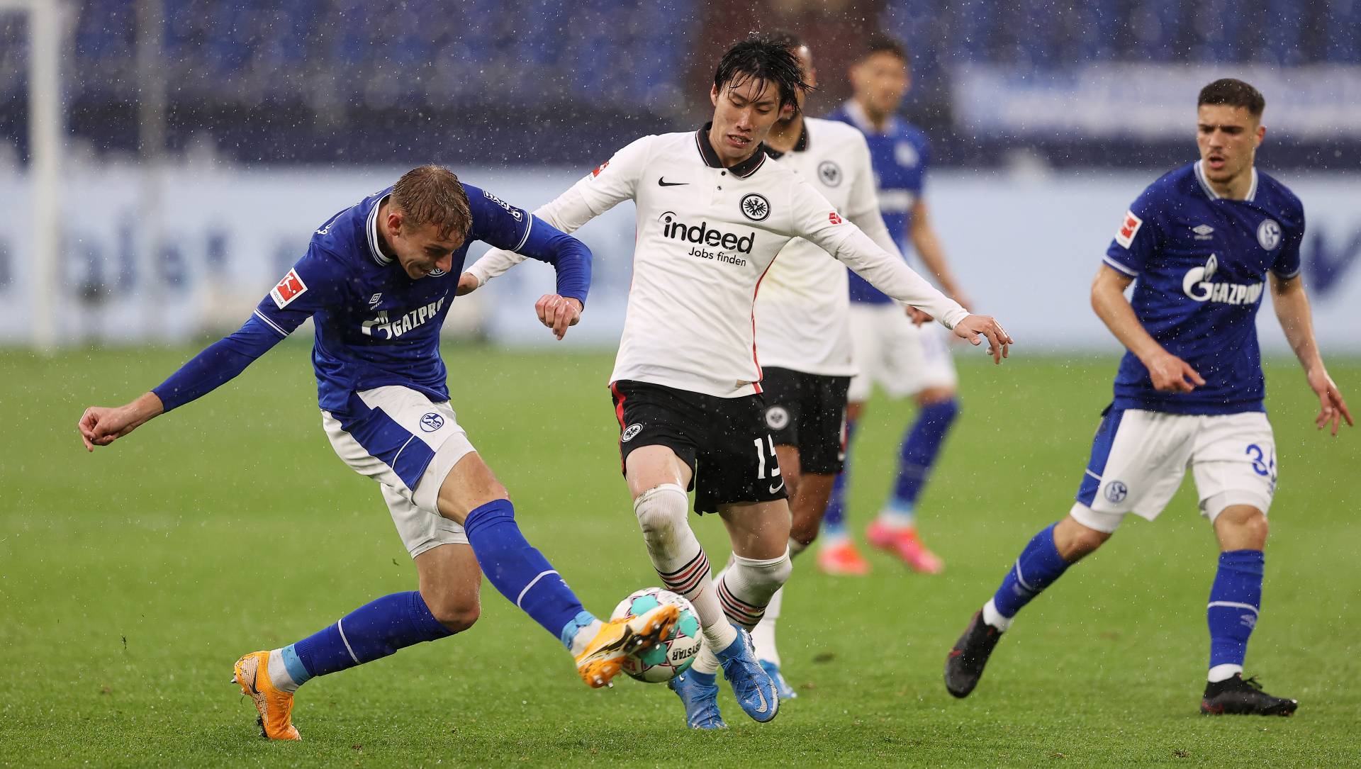 フランクフルト 降格シャルケに敗戦でcl出場権消滅危機 鎌田大地の13アシスト目も実らず Goal Com フランクフルト 降格シャルケに敗戦でcl出場権消滅危機 鎌田大地の13アシスト目も実らず Goal Com