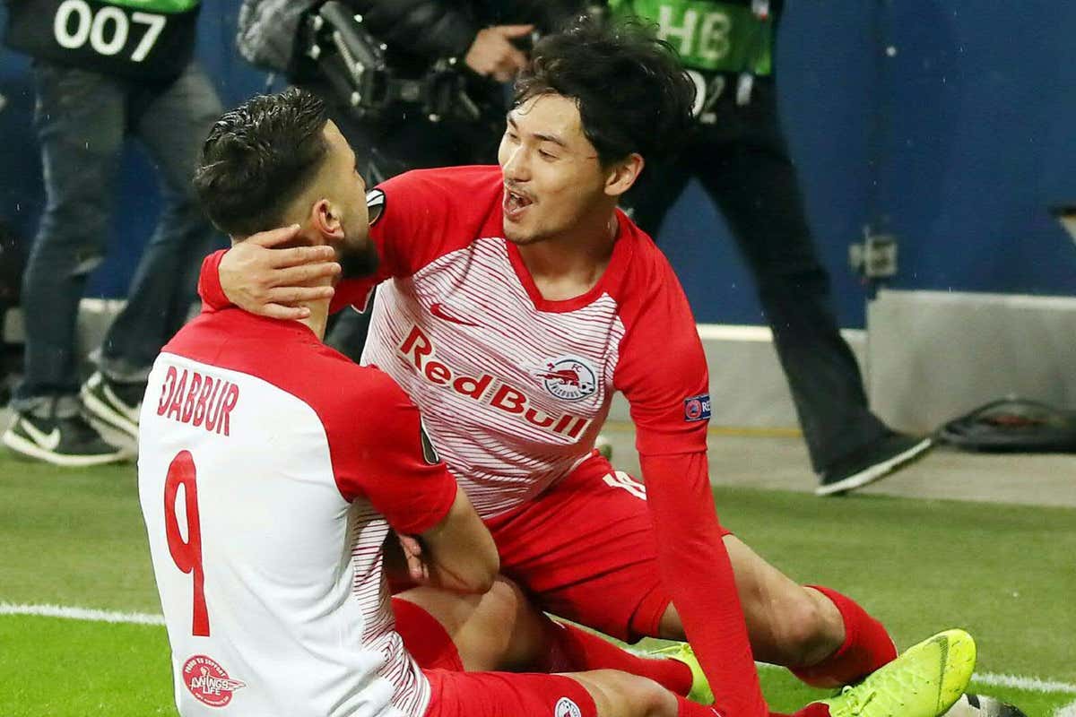 南野拓実がアシスト記録 ザルツブルクが16強へ 長谷部誠フランクフルトも勝ち上がり Elラウンド32第2戦まとめ Goal Com 南野拓実がアシスト記録 ザルツブルクが16強へ 長谷部誠フランクフルトも勝ち上がり Elラウンド32第2戦まとめ Goal Com