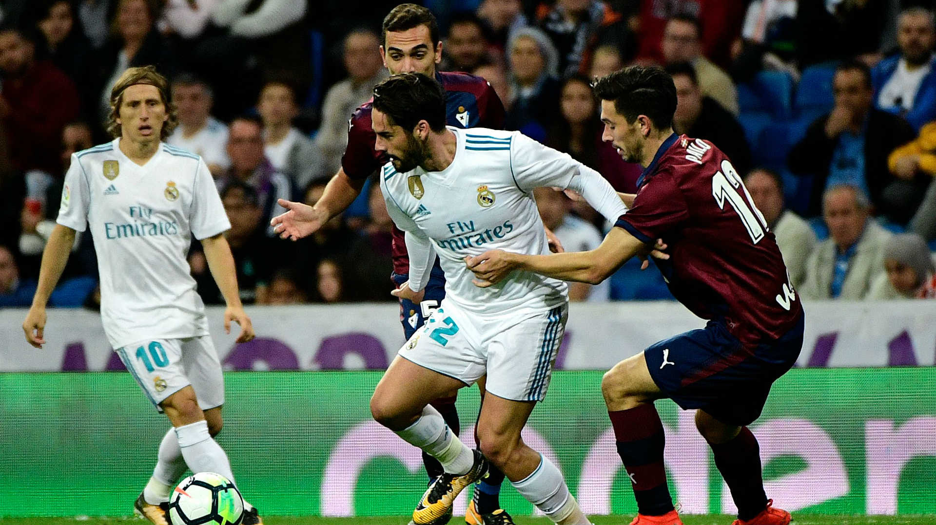 レアル マドリーで続く不毛な議論 C ロナウド ベイル ベンゼマとイスコのポジション争い Goal Com レアル マドリーで続く不毛な議論 C ロナウド ベイル ベンゼマとイスコのポジション争い Goal Com