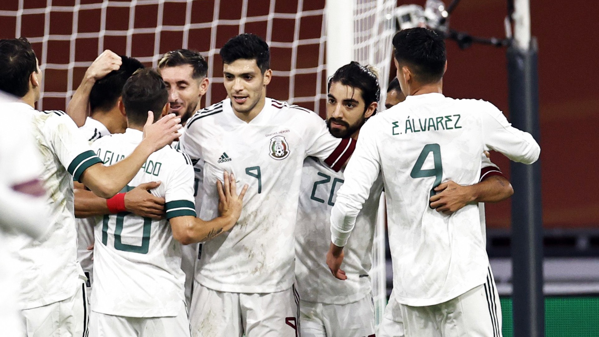 日本代表と対戦するメキシコがメンバー発表 ヒメネスやロサノら順当に選出 Goal Com 日本代表と対戦するメキシコがメンバー発表 ヒメネスやロサノら順当に選出 Goal Com