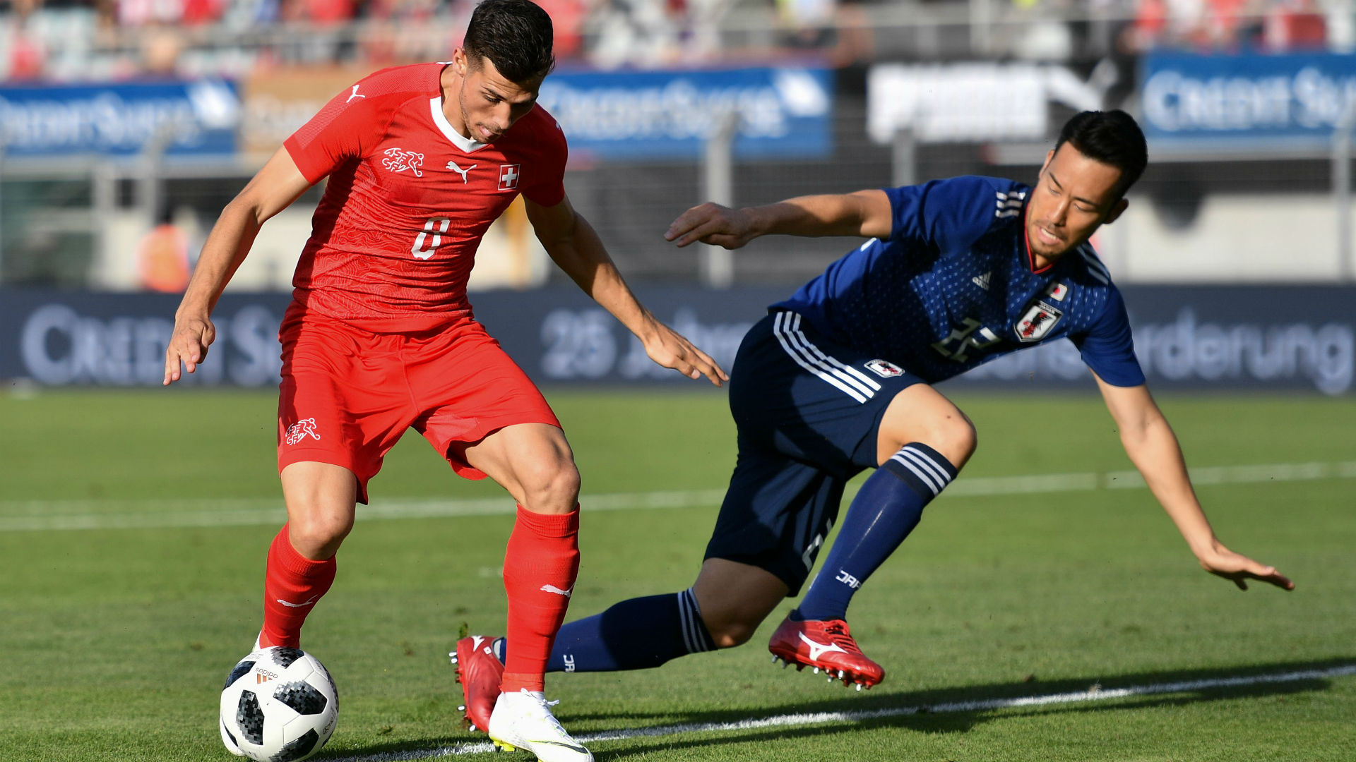 日本代表 Fifaランク6位スイス相手にpkで失点 前半はビハインド 大迫が負傷交代するアクシデントも Goal Com 日本代表 Fifaランク6位スイス相手にpkで失点 前半はビハインド 大迫が負傷交代するアクシデントも Goal Com