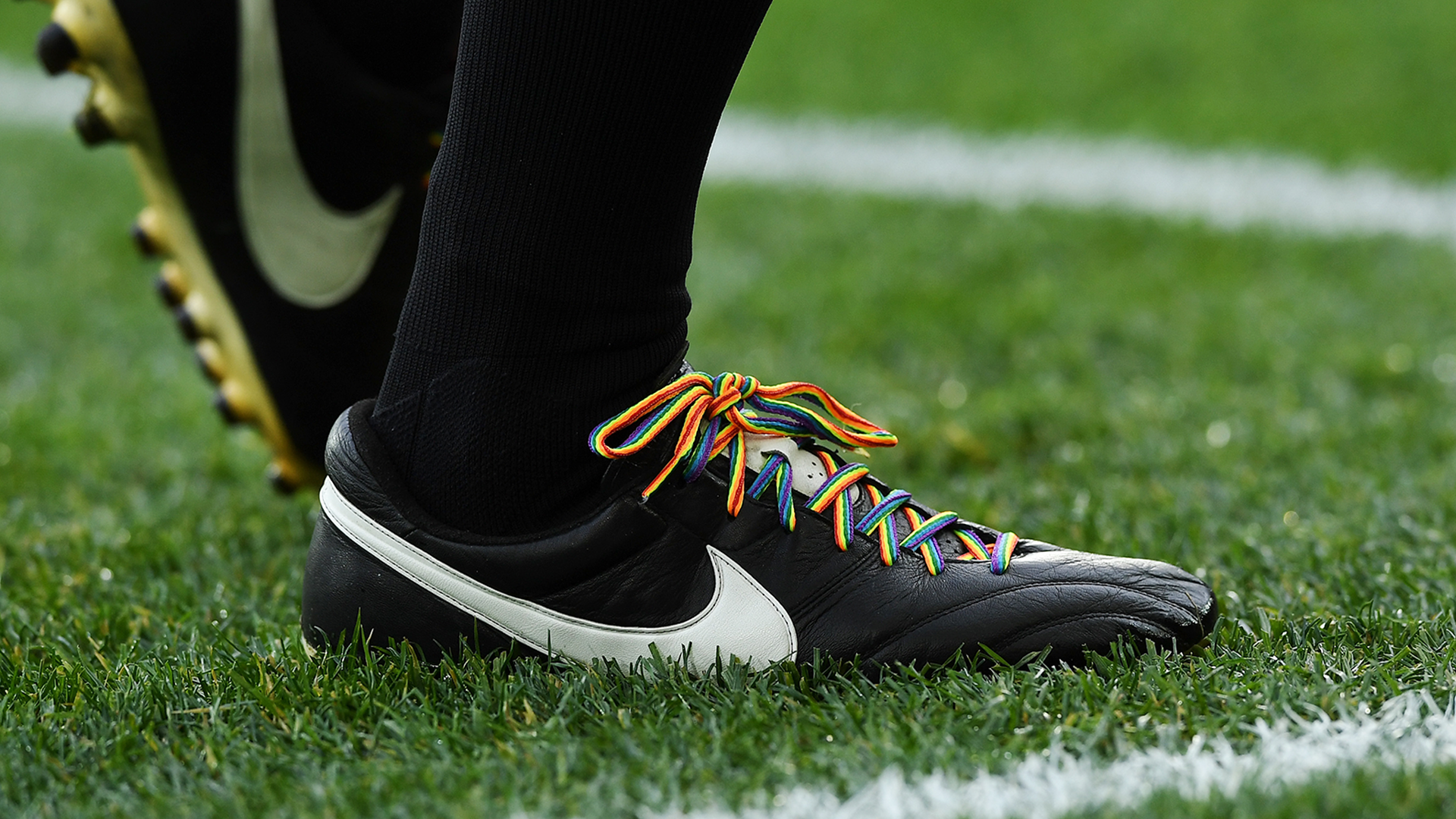 nike rainbow laces
