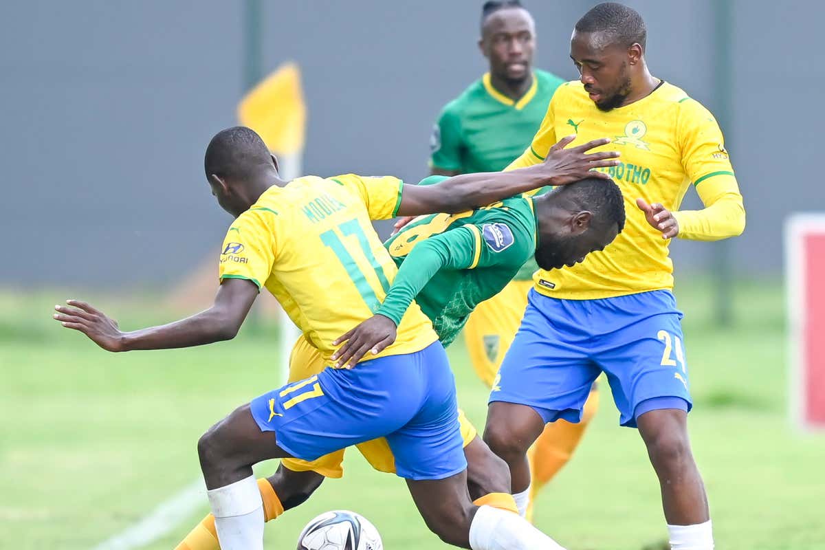 Golden arrows vs mamelodi sundowns live score