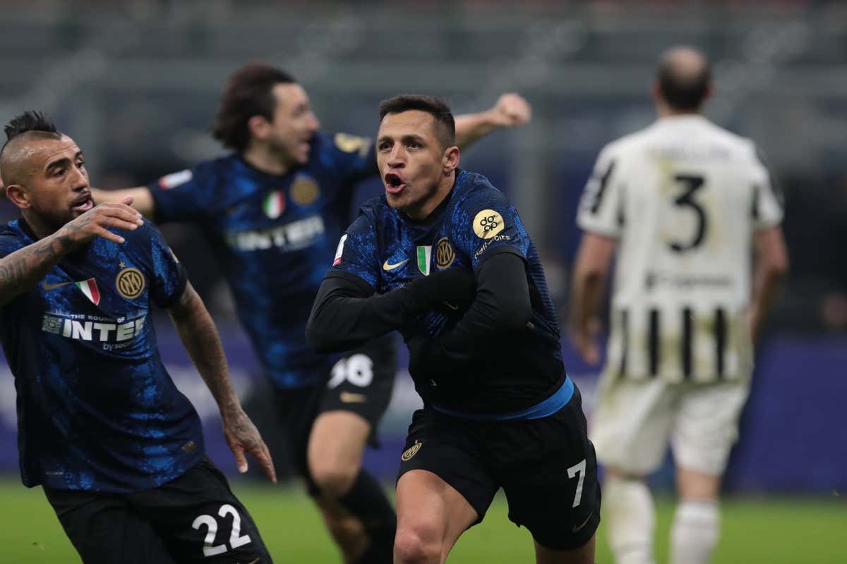 Alexis Sánchez le da la Supercoppa a Inter con gol en la agonía | Goal.com