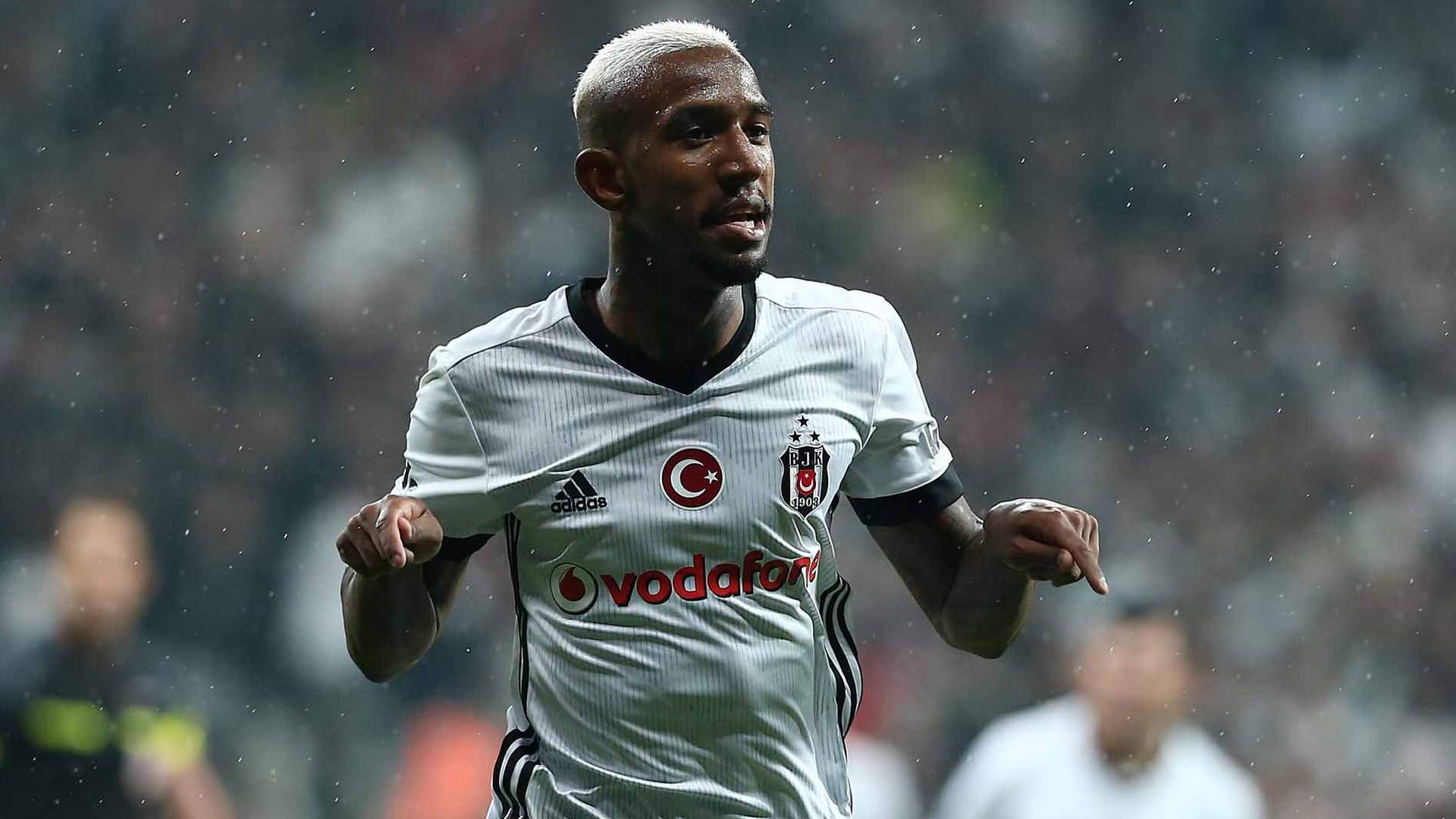 Besiktas Star Anderson Talisca Must Grab Unexpected Brazil Chance Goal Com