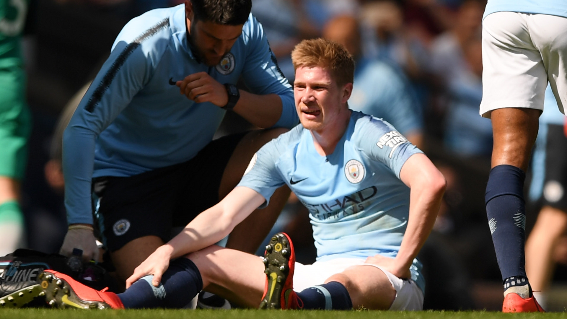Manchester City Injury News Guardiola Unsure Over Extent Of De Bruyne Injury Goal Com