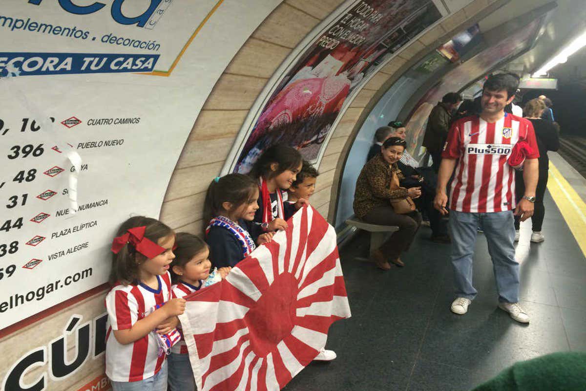 なぜ旭日旗はスペインサッカーで親しまれるのか 子どもたちが掲げる真意とは Goal Com