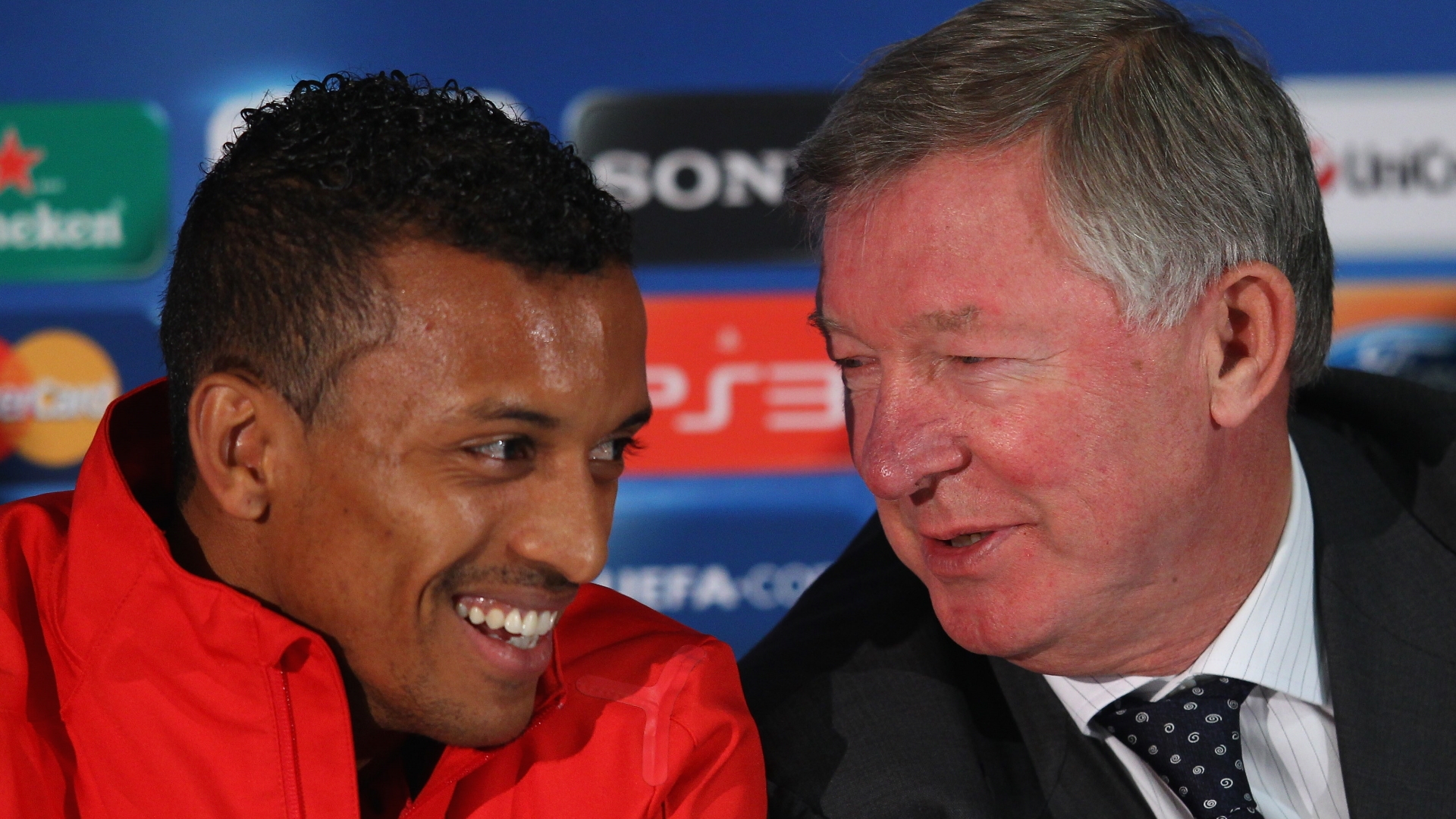 Nani: Cầu thủ MU say khướt dịp đầu năm, Sir Alex cũng chẳng quan tâm | Goal.com