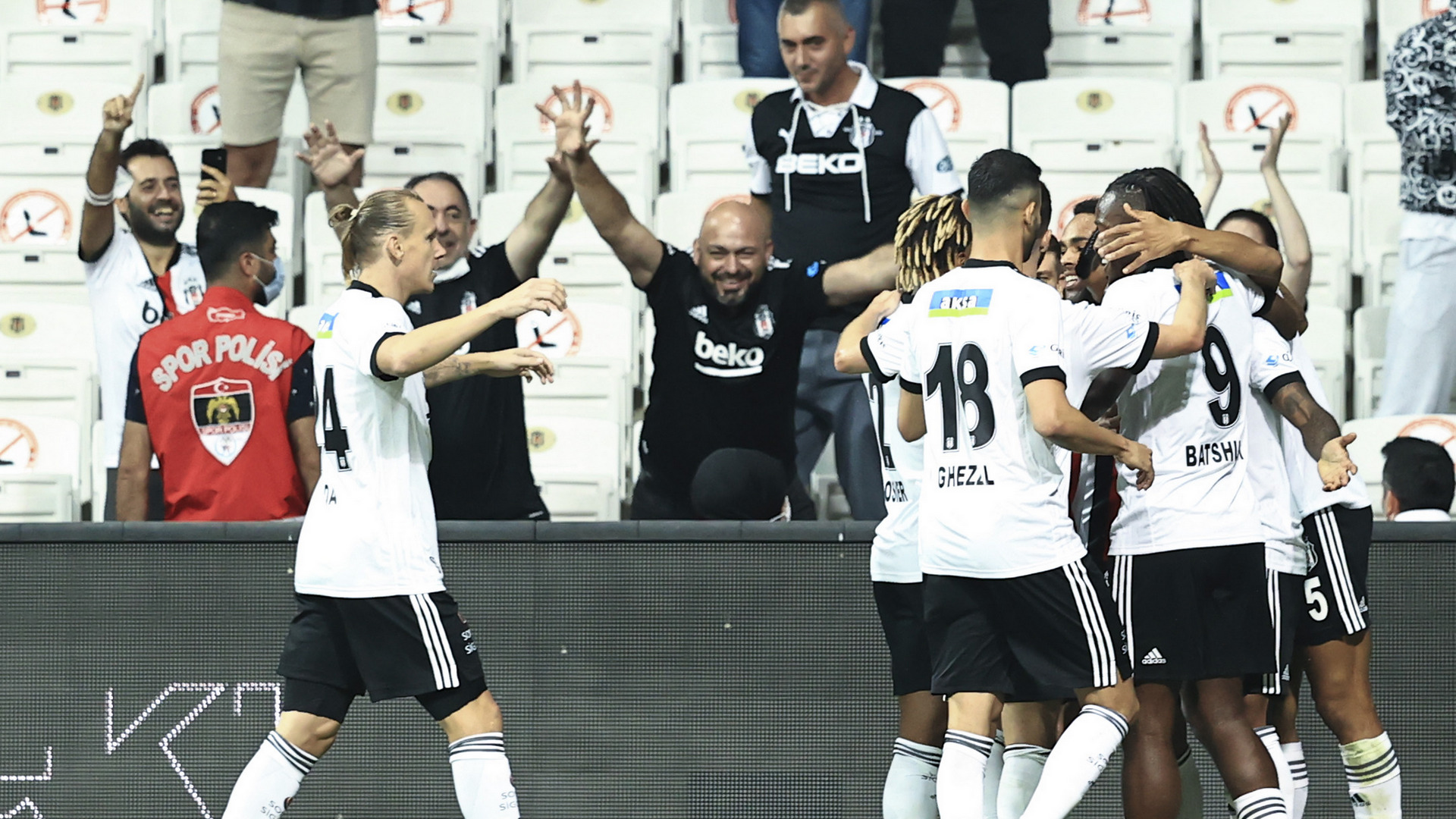 Ajax Besiktas Maci Ne Zaman Hangi Kanalda Goal Com