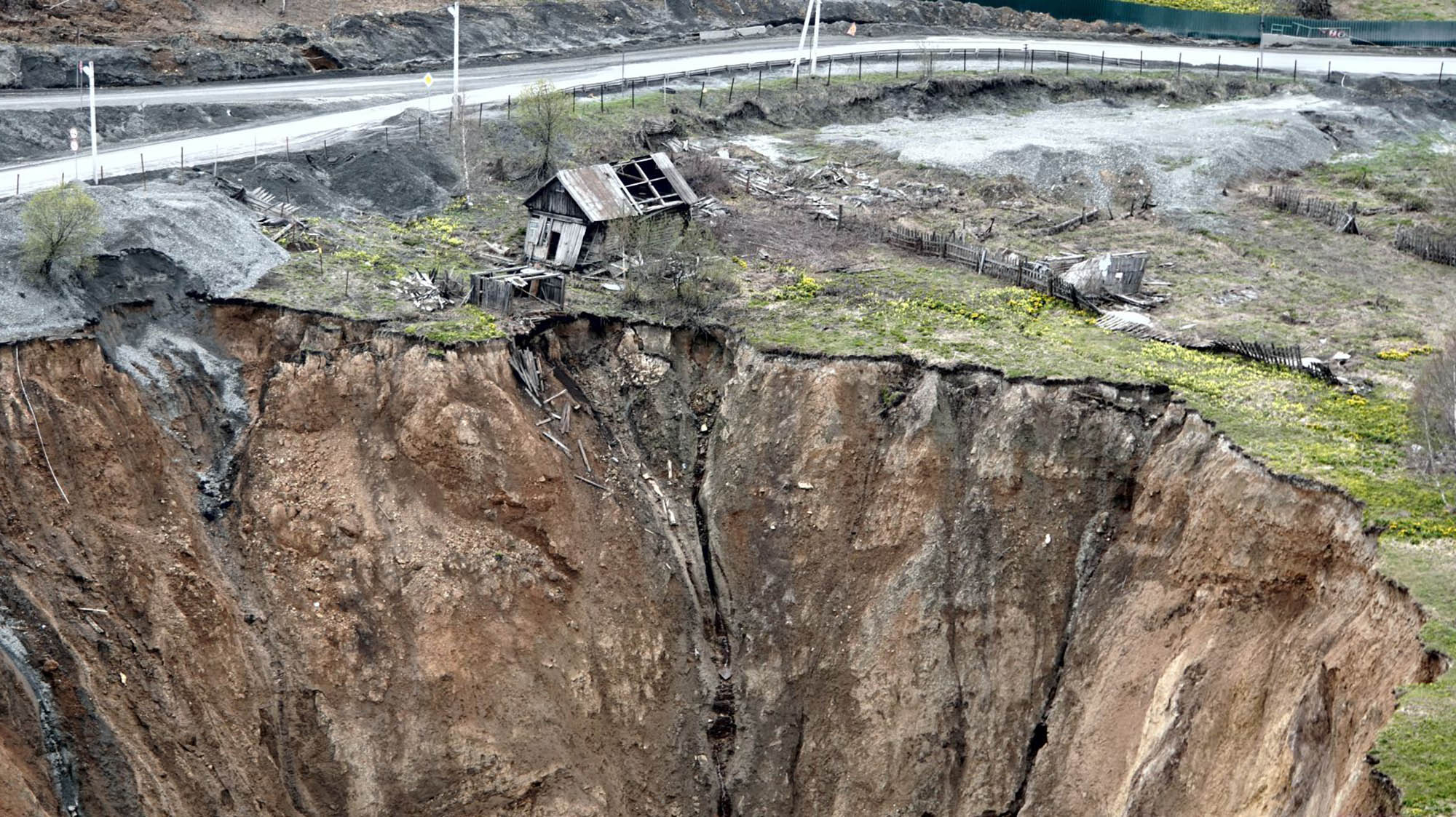 Pure chaos as 'Gates of Hell' twin sinkholes open up 400 miles apart